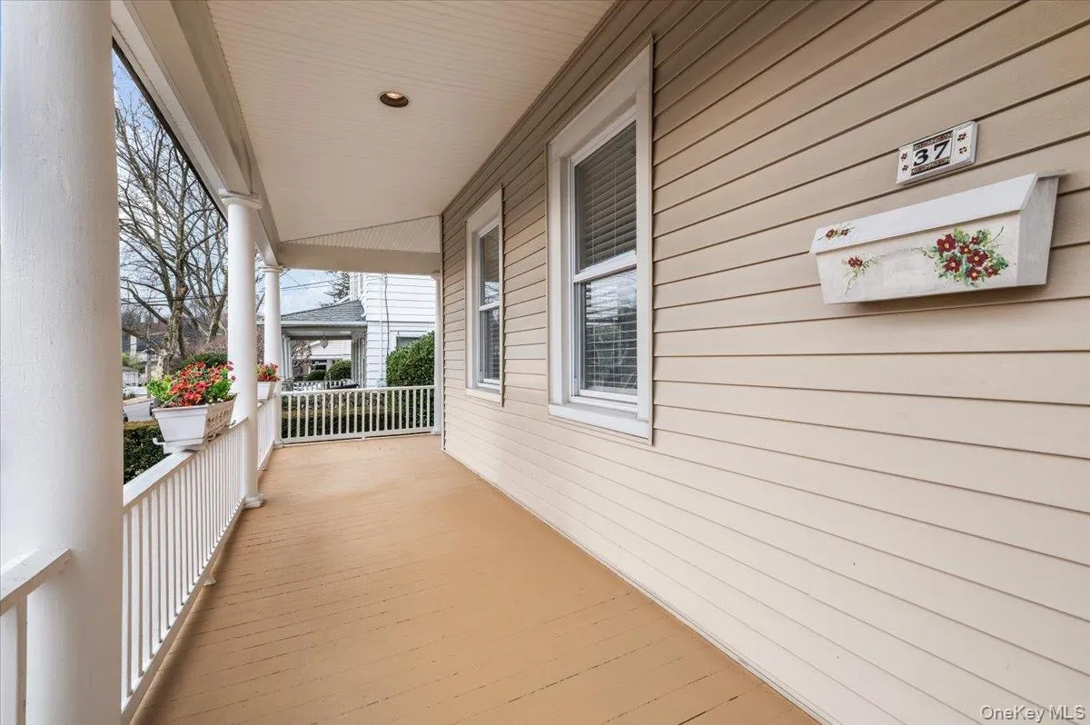37 Central Street, Huntington, NY, 3 Bedrooms Bedrooms, 8 Rooms Rooms,2 BathroomsBathrooms,Residential,For Rent,Central,0,947184 37 Central Street, Huntington, NY, 3 Bedrooms Bedrooms, 8 Rooms Rooms,2 BathroomsBathrooms,Residential,For Rent,Central,0,947184