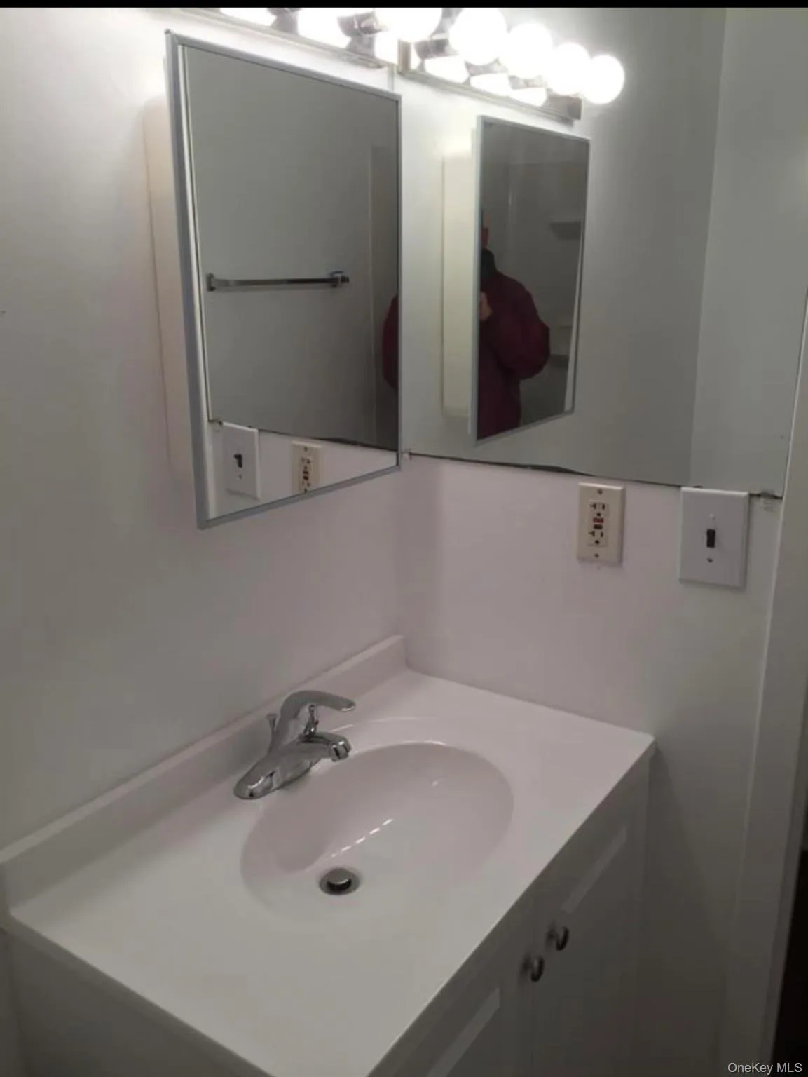 Bathroom with vanity Bathroom with vanity