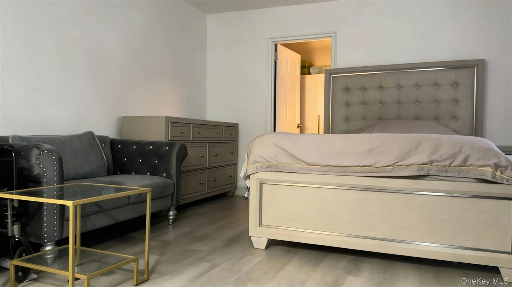 144-44 41st Avenue, New York, NY, 1 Room Rooms,1 BathroomBathrooms,Residential,For Rent,41st,0,947254 144-44 41st Avenue, New York, NY, 1 Room Rooms,1 BathroomBathrooms,Residential,For Rent,41st,0,947254