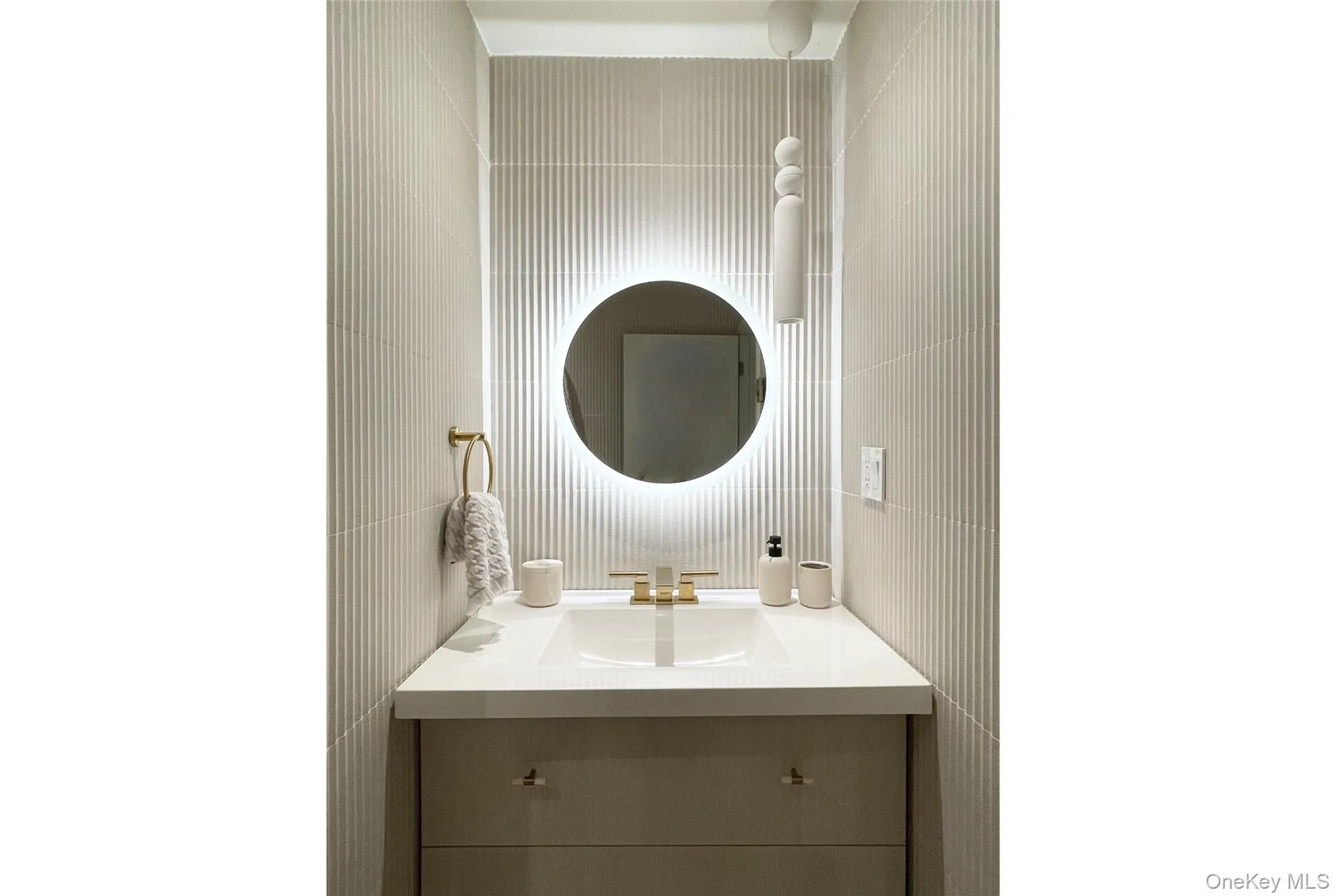 bath detail bath detail