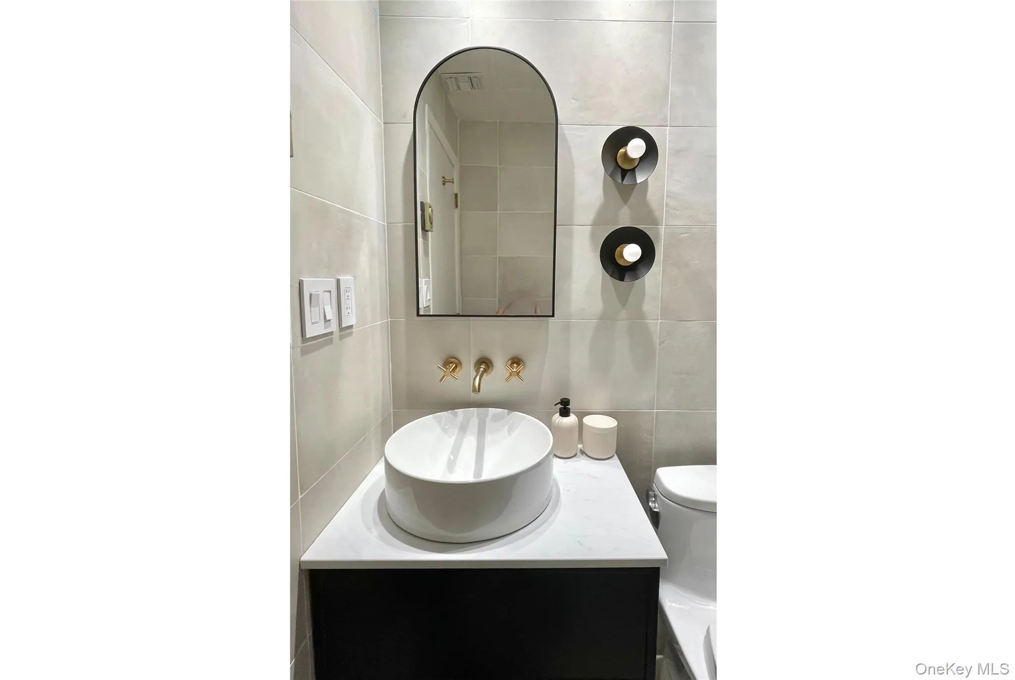 bath detail bath detail