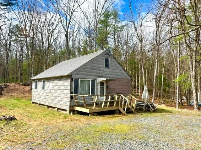195 Mohican Trail, Lumberland, NY, 3 Bedrooms Bedrooms, 5 Rooms Rooms,1 BathroomBathrooms,Residential Sale,For Rent,Mohican,0,947304 195 Mohican Trail, Lumberland, NY, 3 Bedrooms Bedrooms, 5 Rooms Rooms,1 BathroomBathrooms,Residential Sale,For Rent,Mohican,0,947304