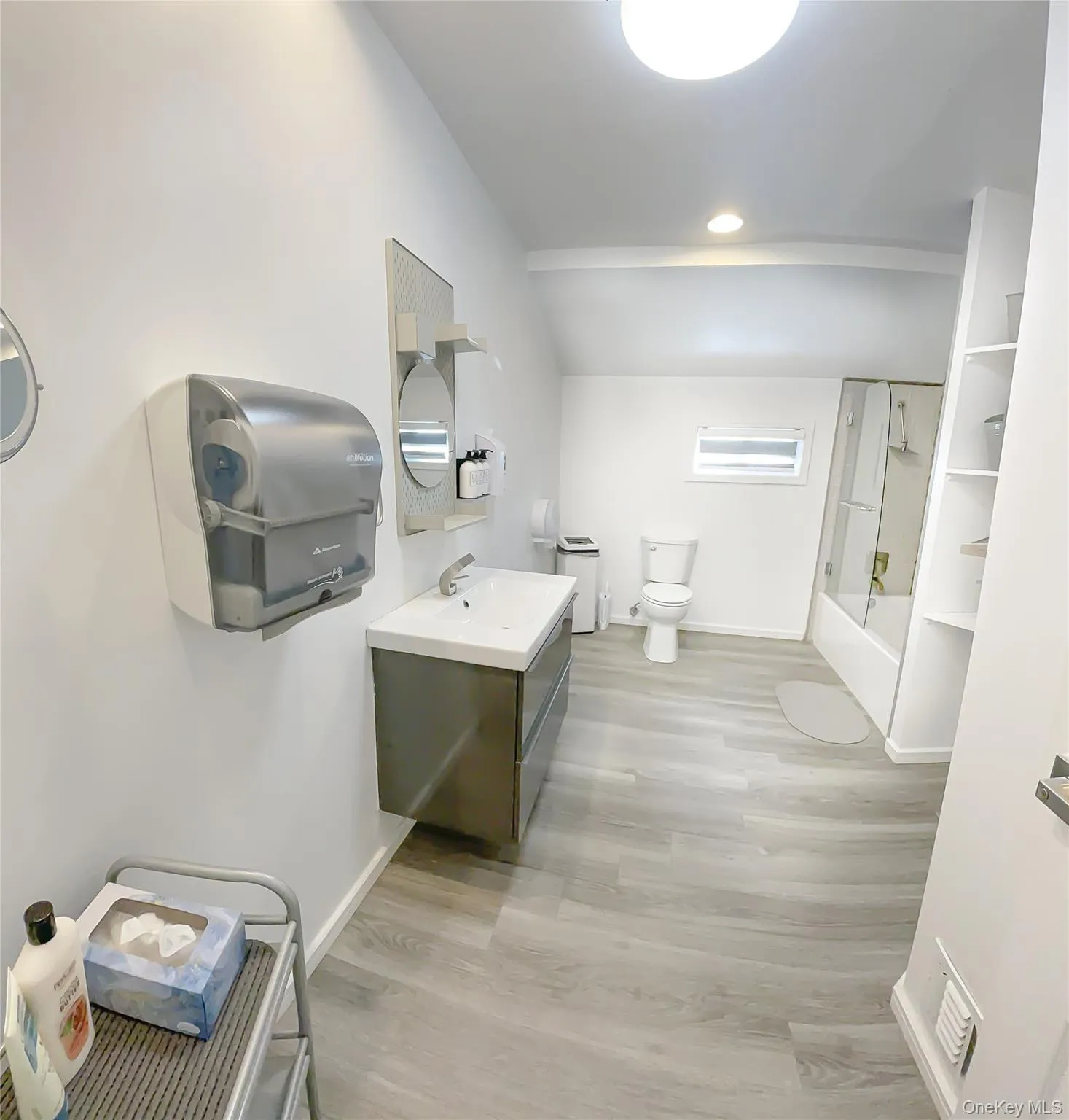 1 Summer Lane, Babylon, NY, 3 Bedrooms Bedrooms, 8 Rooms Rooms,2 BathroomsBathrooms,Residential Lease,For Rent,Summer,0,947325 1 Summer Lane, Babylon, NY, 3 Bedrooms Bedrooms, 8 Rooms Rooms,2 BathroomsBathrooms,Residential Lease,For Rent,Summer,0,947325