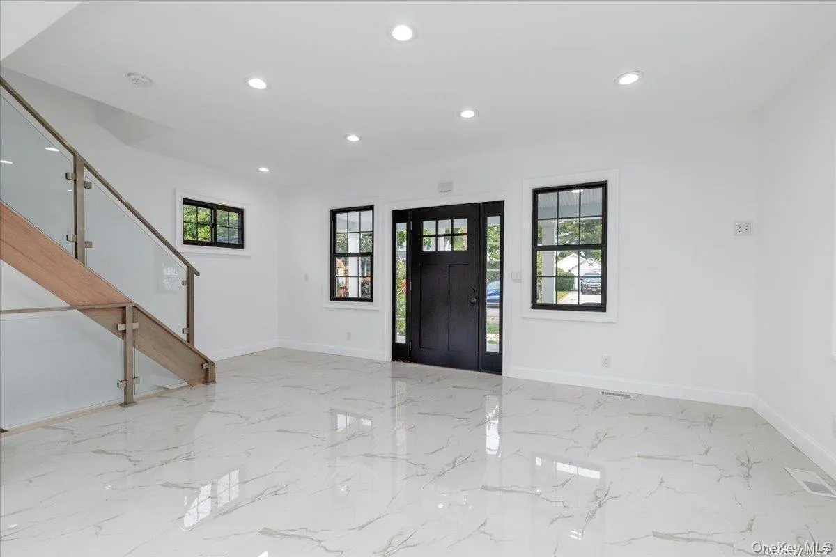 245 Garfield Avenue, North Hempstead, NY, 3 Bedrooms Bedrooms, 7 Rooms Rooms,2 BathroomsBathrooms,Residential Lease,Idx,Garfield,0,947381 245 Garfield Avenue, North Hempstead, NY, 3 Bedrooms Bedrooms, 7 Rooms Rooms,2 BathroomsBathrooms,Residential Lease,Idx,Garfield,0,947381