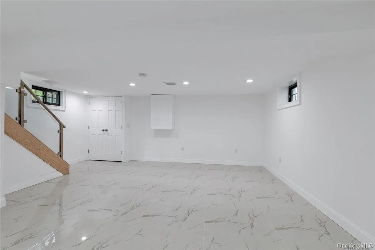 245 Garfield Avenue, North Hempstead, NY, 3 Bedrooms Bedrooms, 7 Rooms Rooms,2 BathroomsBathrooms,Residential Lease,Idx,Garfield,0,947381 245 Garfield Avenue, North Hempstead, NY, 3 Bedrooms Bedrooms, 7 Rooms Rooms,2 BathroomsBathrooms,Residential Lease,Idx,Garfield,0,947381