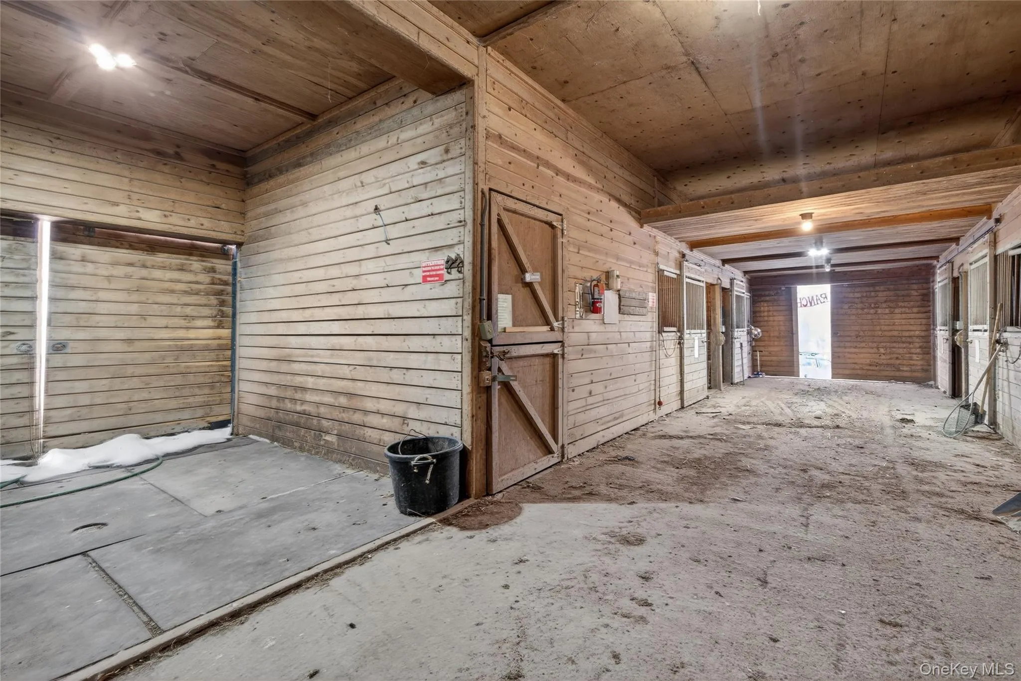 Horse Barn Horse Barn