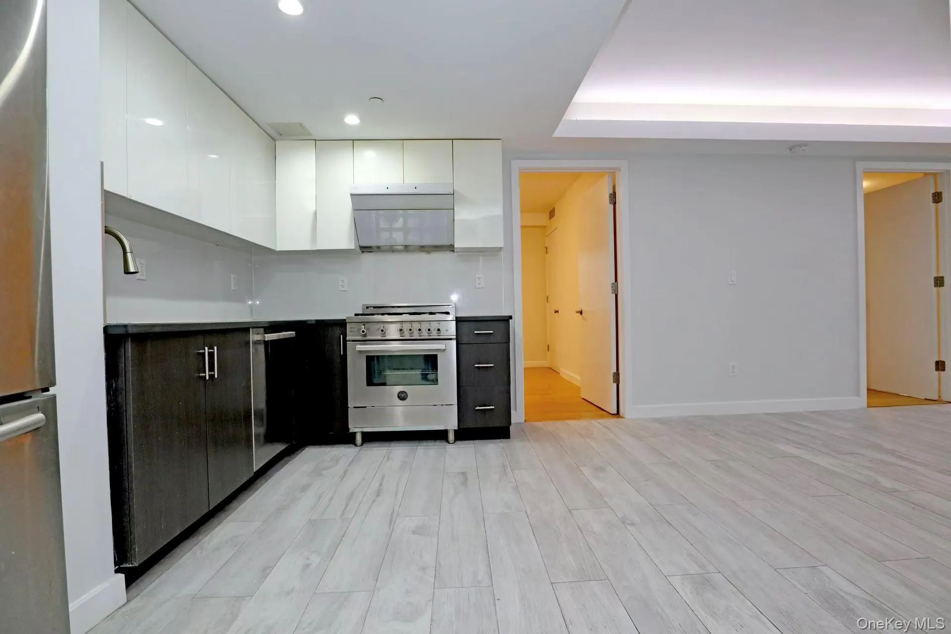 15815 Union Turnpike, New York, NY, 2 Bedrooms Bedrooms, 6 Rooms Rooms,2 BathroomsBathrooms,Residential,For Rent,Union,0,947410 15815 Union Turnpike, New York, NY, 2 Bedrooms Bedrooms, 6 Rooms Rooms,2 BathroomsBathrooms,Residential,For Rent,Union,0,947410