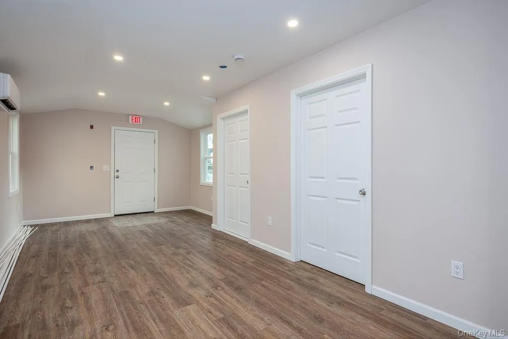 72 Main St, Clarkstown, NY, ,Commercial Lease,Idx,Main St,0,947415 72 Main St, Clarkstown, NY, ,Commercial Lease,Idx,Main St,0,947415