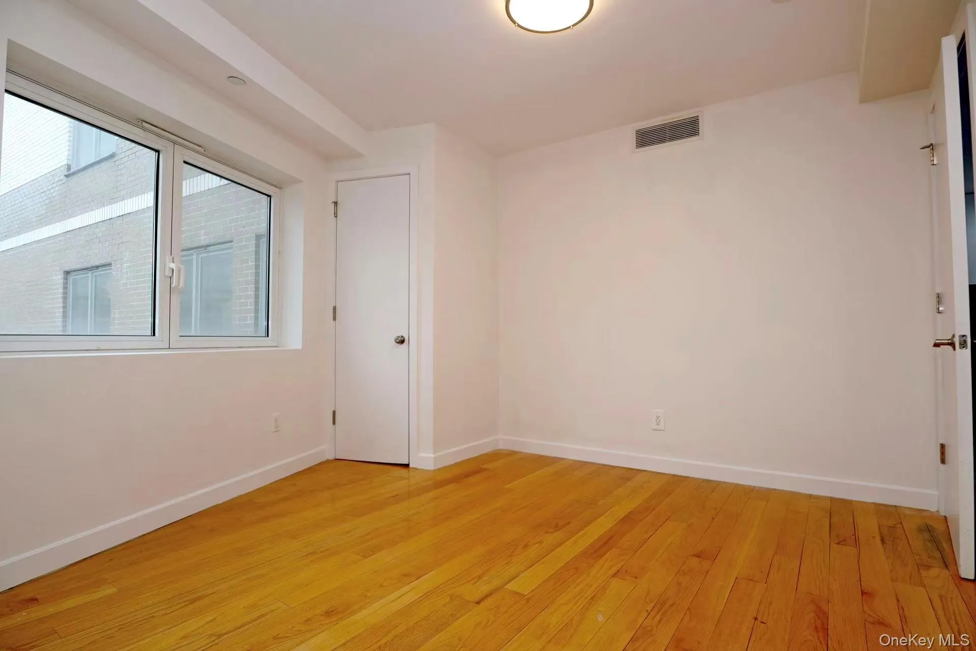 15815 Union Turnpike, New York, NY, 3 Bedrooms Bedrooms, 7 Rooms Rooms,2 BathroomsBathrooms,Residential,For Rent,Union,0,947416 15815 Union Turnpike, New York, NY, 3 Bedrooms Bedrooms, 7 Rooms Rooms,2 BathroomsBathrooms,Residential,For Rent,Union,0,947416