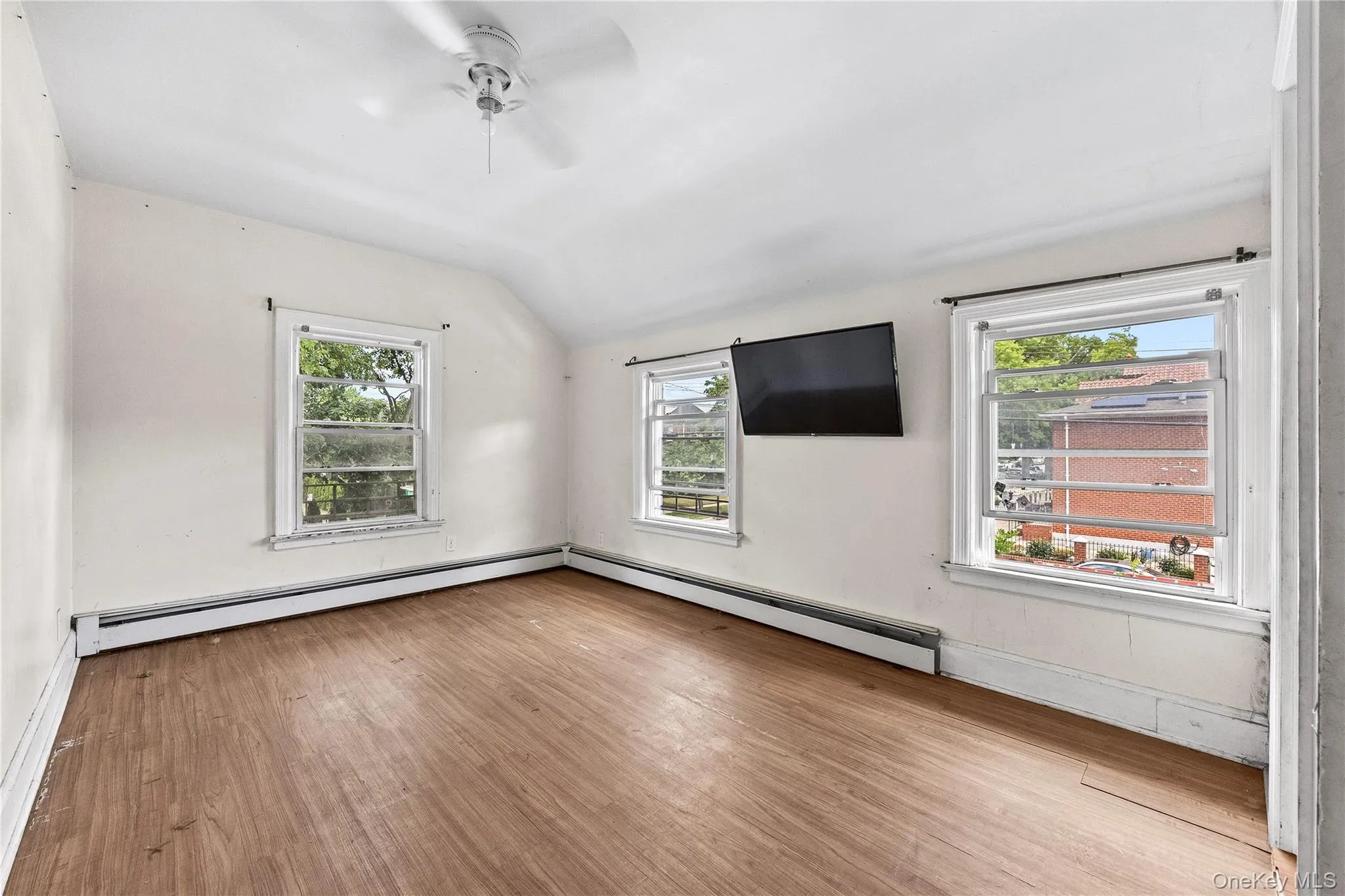 52-06 Bowne Street, New York, NY, 6 Bedrooms Bedrooms, 10 Rooms Rooms,4 BathroomsBathrooms,Residential,For Rent,Bowne,0,947445 52-06 Bowne Street, New York, NY, 6 Bedrooms Bedrooms, 10 Rooms Rooms,4 BathroomsBathrooms,Residential,For Rent,Bowne,0,947445