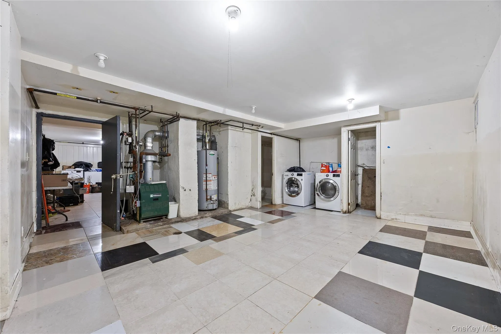 52-06 Bowne Street, New York, NY, 6 Bedrooms Bedrooms, 10 Rooms Rooms,4 BathroomsBathrooms,Residential,For Rent,Bowne,0,947445 52-06 Bowne Street, New York, NY, 6 Bedrooms Bedrooms, 10 Rooms Rooms,4 BathroomsBathrooms,Residential,For Rent,Bowne,0,947445