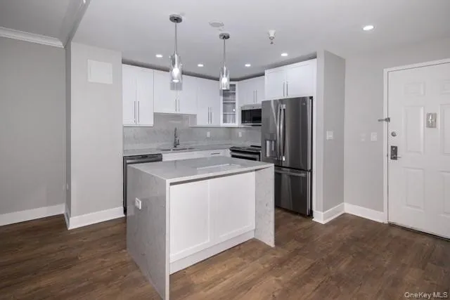 1100 Avalon Street, Glen Cove, NY, 1 Bedroom Bedrooms, 5 Rooms Rooms,1 BathroomBathrooms,Residential Lease,Idx,Avalon,0,947465 1100 Avalon Street, Glen Cove, NY, 1 Bedroom Bedrooms, 5 Rooms Rooms,1 BathroomBathrooms,Residential Lease,Idx,Avalon,0,947465