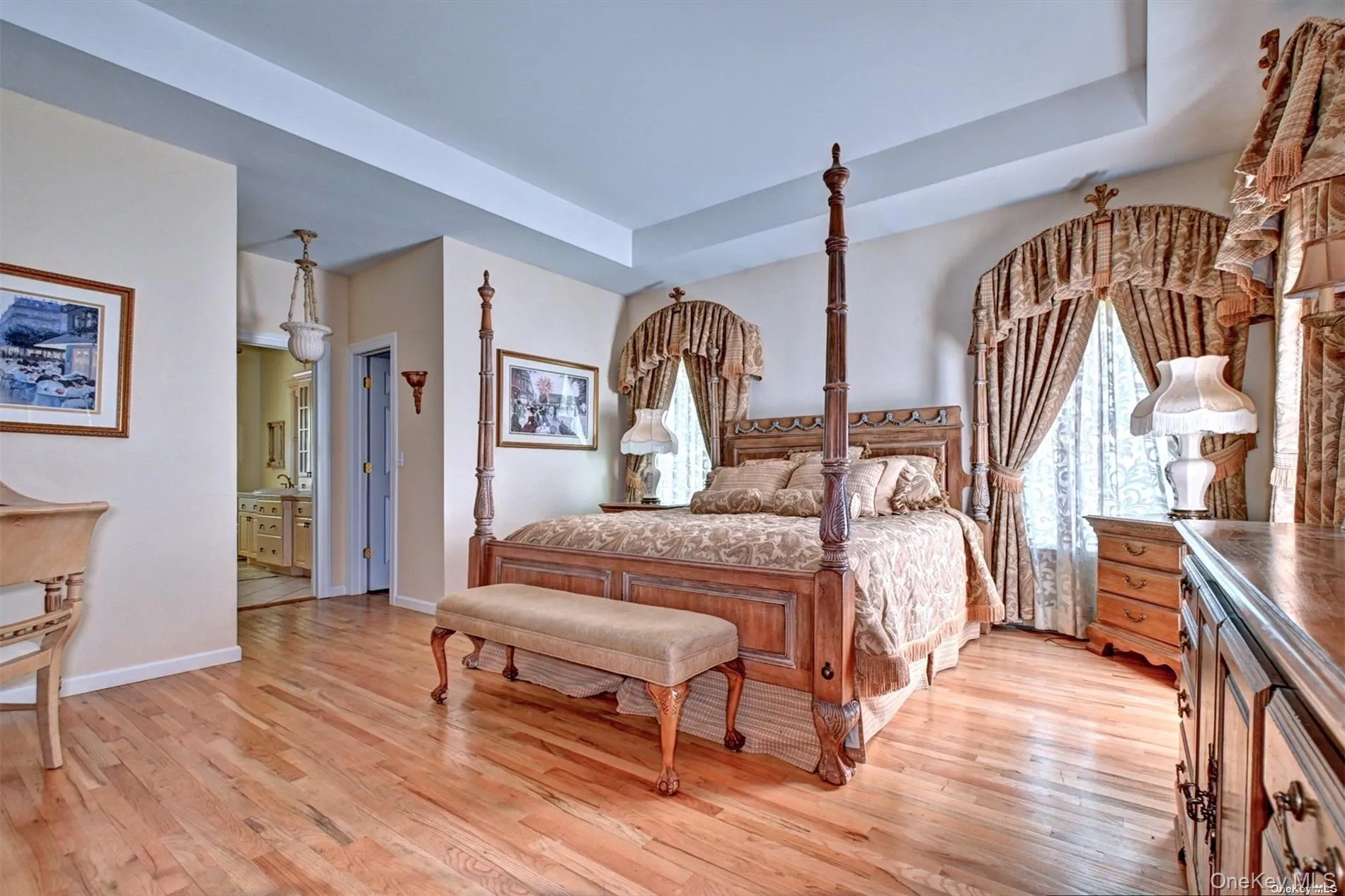 Primary Bedroom with 2 Walk in Closets Primary Bedroom with 2 Walk in Closets