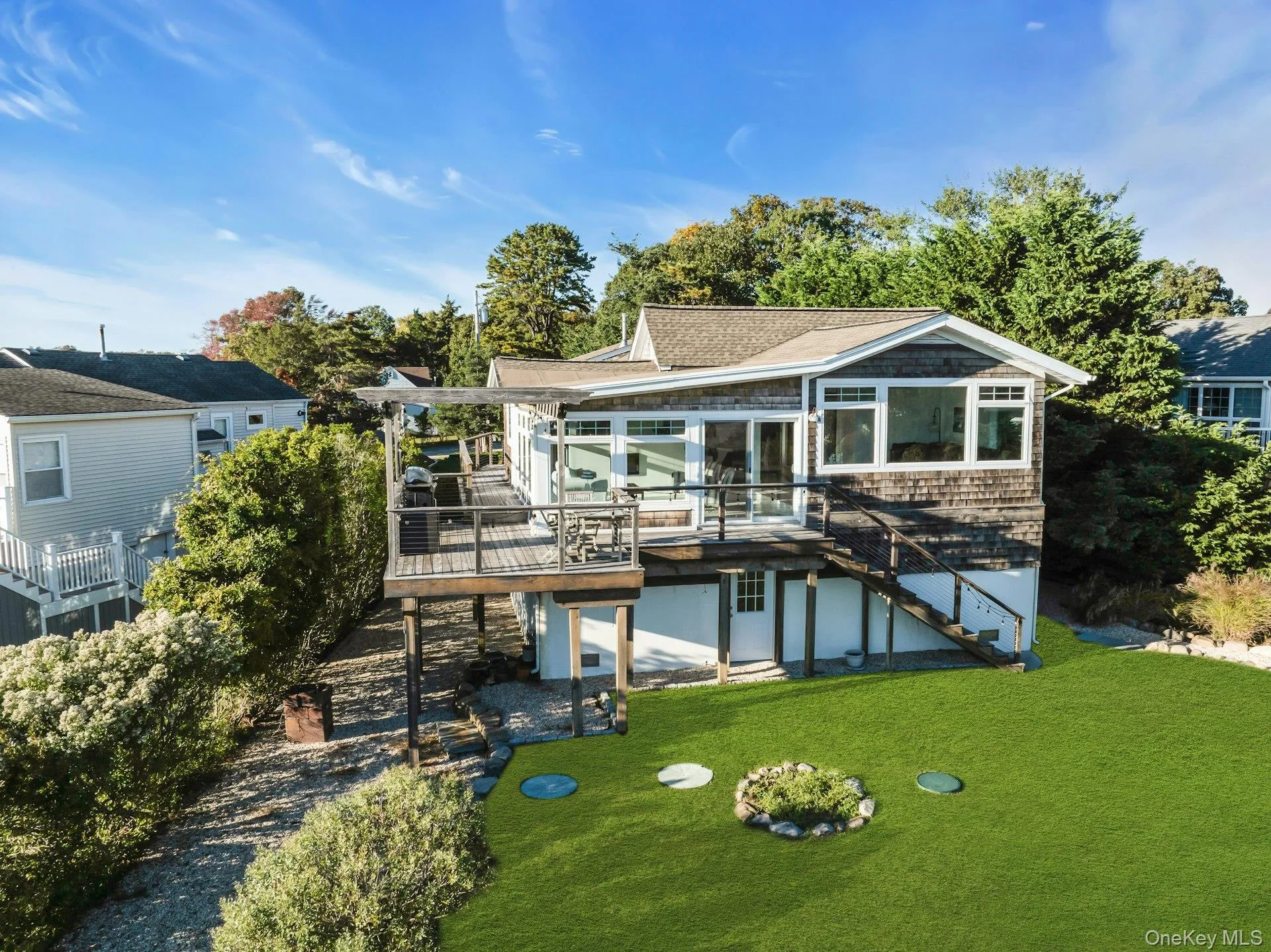 7 Springville Circle, Southampton, New York 11946