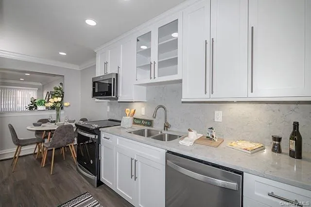 184 Cassa Loop, Brookhaven, NY, 2 Bedrooms Bedrooms, 6 Rooms Rooms,2 BathroomsBathrooms,Residential Lease,Idx,Cassa,0,947589 184 Cassa Loop, Brookhaven, NY, 2 Bedrooms Bedrooms, 6 Rooms Rooms,2 BathroomsBathrooms,Residential Lease,Idx,Cassa,0,947589