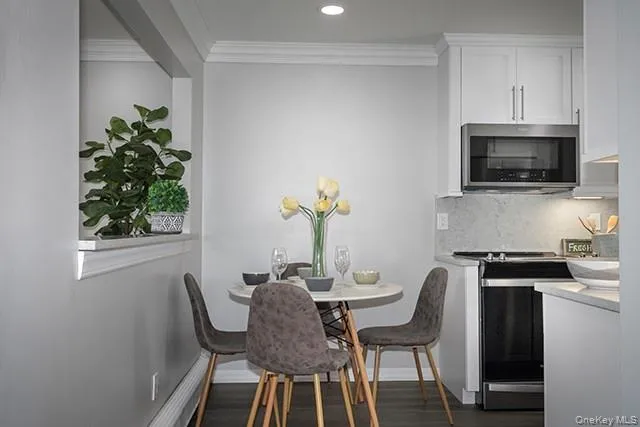 184 Cassa Loop, Brookhaven, NY, 2 Bedrooms Bedrooms, 6 Rooms Rooms,2 BathroomsBathrooms,Residential Lease,Idx,Cassa,0,947589 184 Cassa Loop, Brookhaven, NY, 2 Bedrooms Bedrooms, 6 Rooms Rooms,2 BathroomsBathrooms,Residential Lease,Idx,Cassa,0,947589