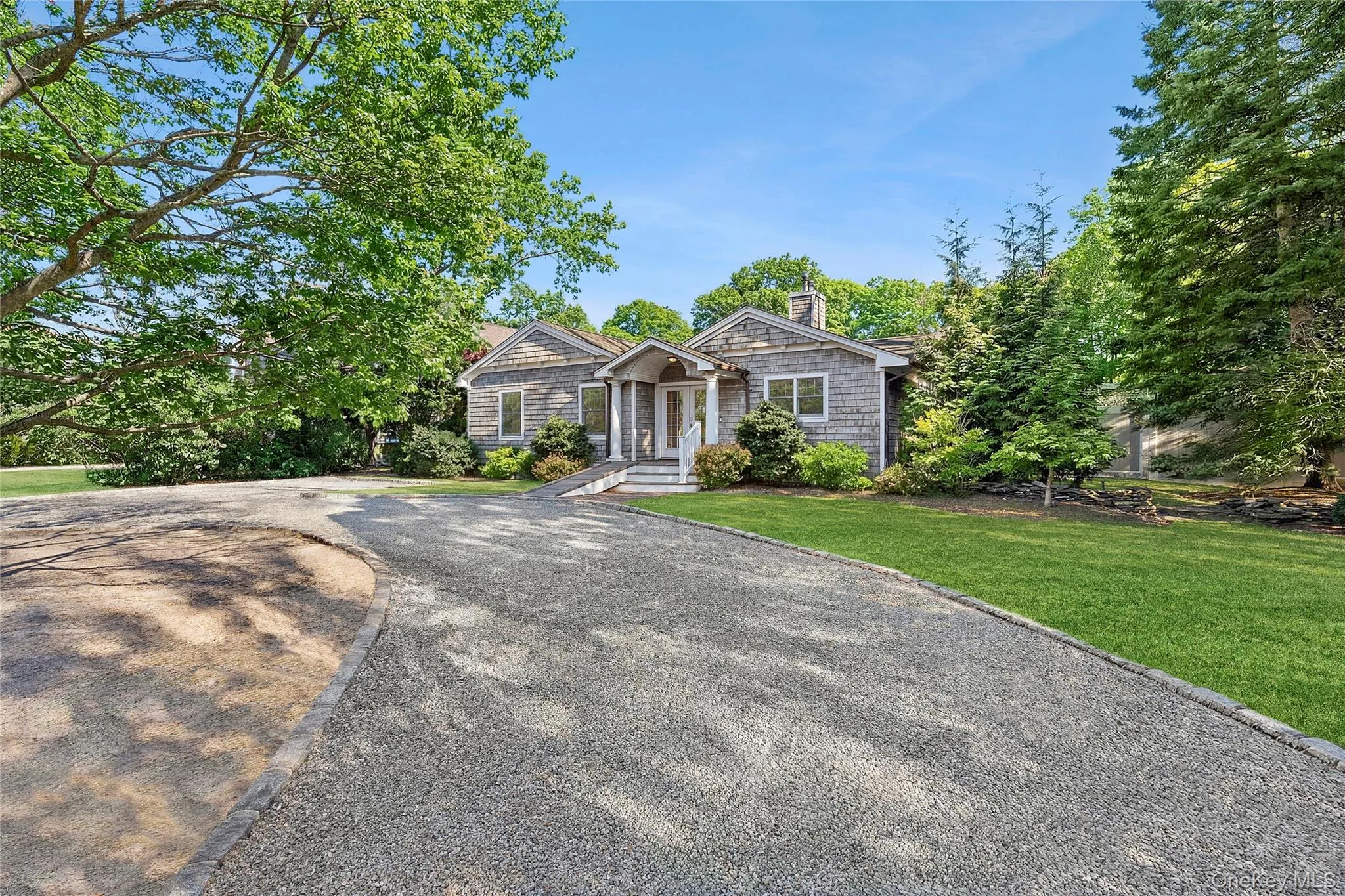 122 Beach Road, Southampton, NY, 3 Bedrooms Bedrooms, 10 Rooms Rooms,4 BathroomsBathrooms,Residential,For Rent,Beach,0,947678 122 Beach Road, Southampton, NY, 3 Bedrooms Bedrooms, 10 Rooms Rooms,4 BathroomsBathrooms,Residential,For Rent,Beach,0,947678
