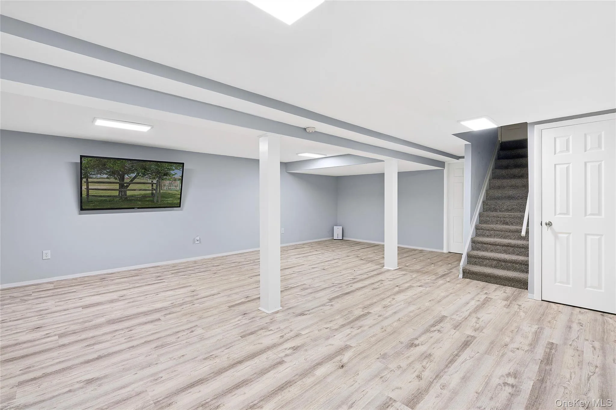 122 Beach Road, Southampton, NY, 3 Bedrooms Bedrooms, 10 Rooms Rooms,4 BathroomsBathrooms,Residential,For Rent,Beach,0,947678 122 Beach Road, Southampton, NY, 3 Bedrooms Bedrooms, 10 Rooms Rooms,4 BathroomsBathrooms,Residential,For Rent,Beach,0,947678