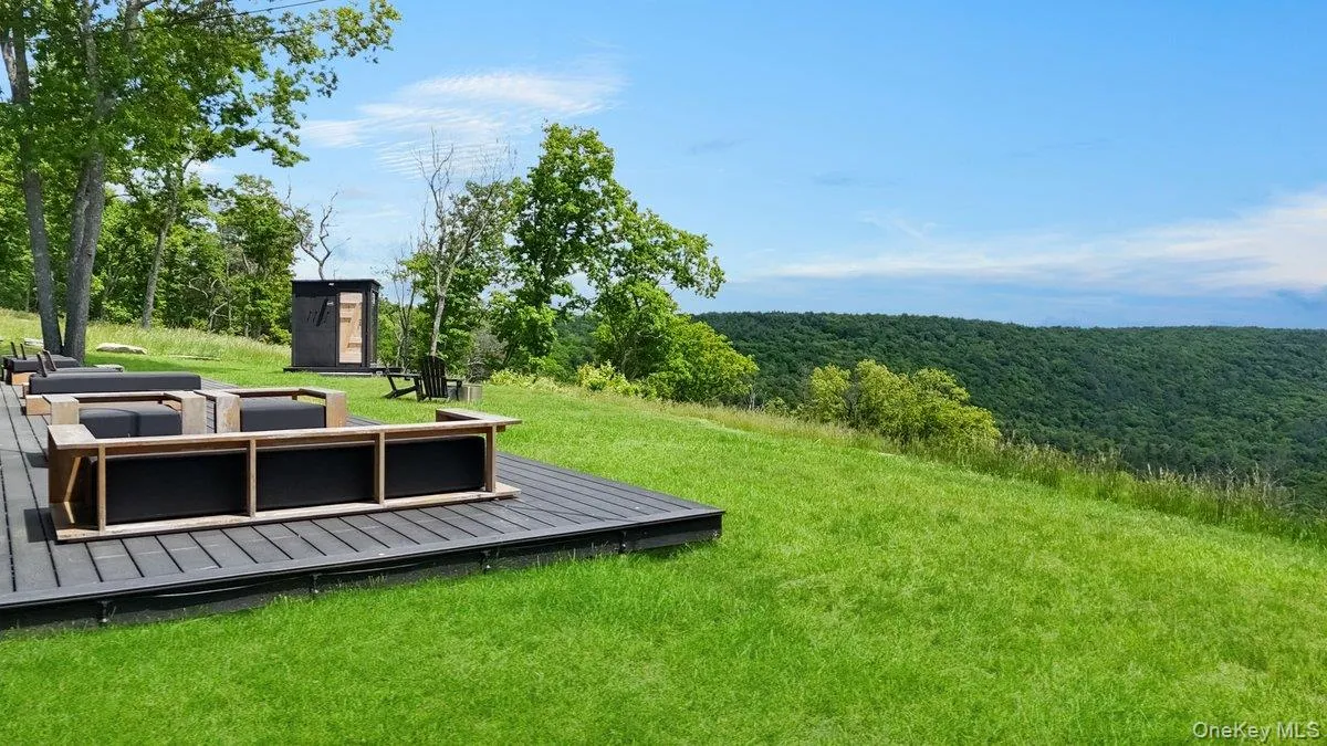 125 Mapes Road, Highland, NY, 5 Bedrooms Bedrooms, 12 Rooms Rooms,3 BathroomsBathrooms,Residential,For Rent,Mapes,0,947681 125 Mapes Road, Highland, NY, 5 Bedrooms Bedrooms, 12 Rooms Rooms,3 BathroomsBathrooms,Residential,For Rent,Mapes,0,947681