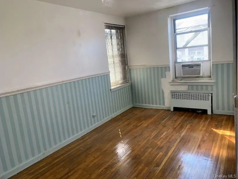 76-10 34th Avenue, New York, NY, 2 Bedrooms Bedrooms, 4 Rooms Rooms,1 BathroomBathrooms,Residential,For Rent,34th,0,947704 76-10 34th Avenue, New York, NY, 2 Bedrooms Bedrooms, 4 Rooms Rooms,1 BathroomBathrooms,Residential,For Rent,34th,0,947704
