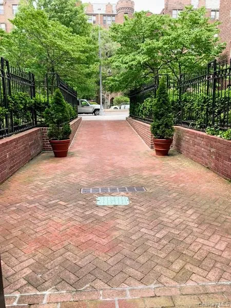 From Lobby towards the Street. From Lobby towards the Street.