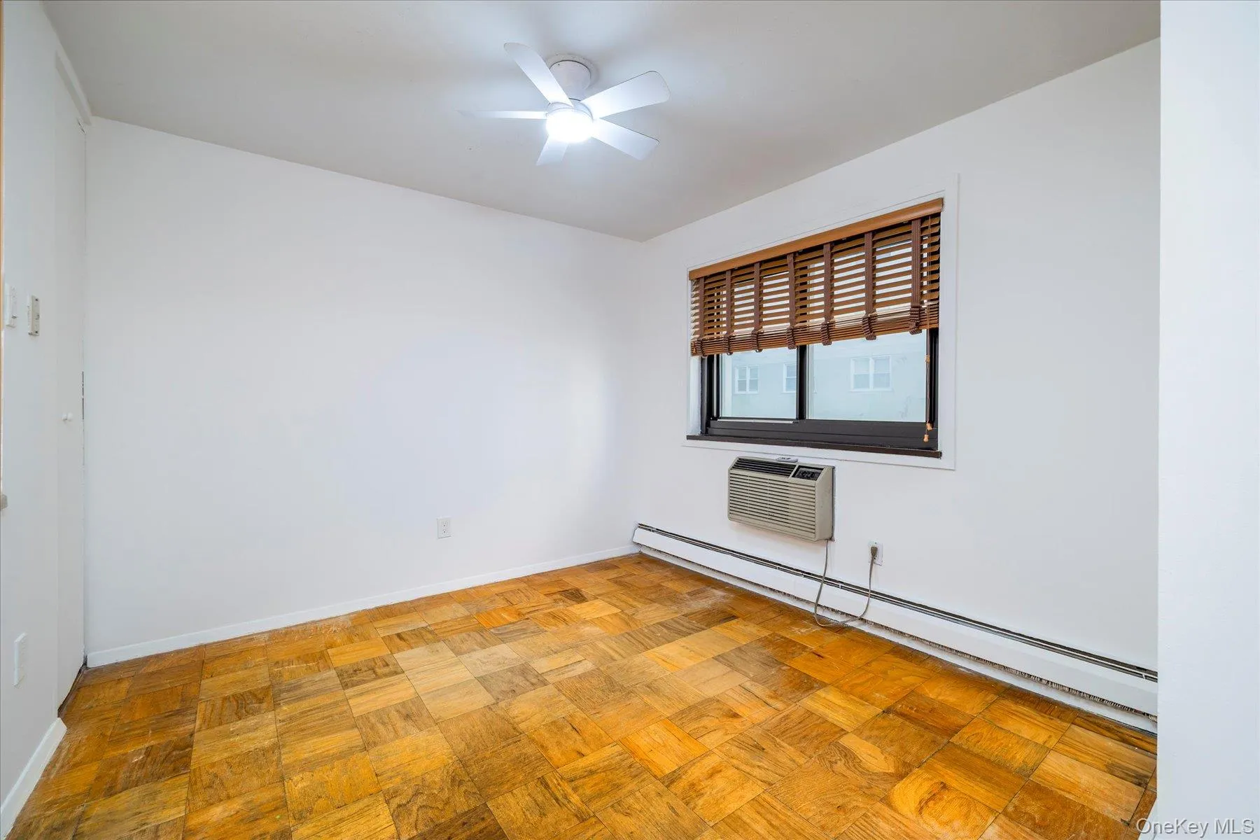 Dining Area or 2nd bedroom! Dining Area or 2nd bedroom!