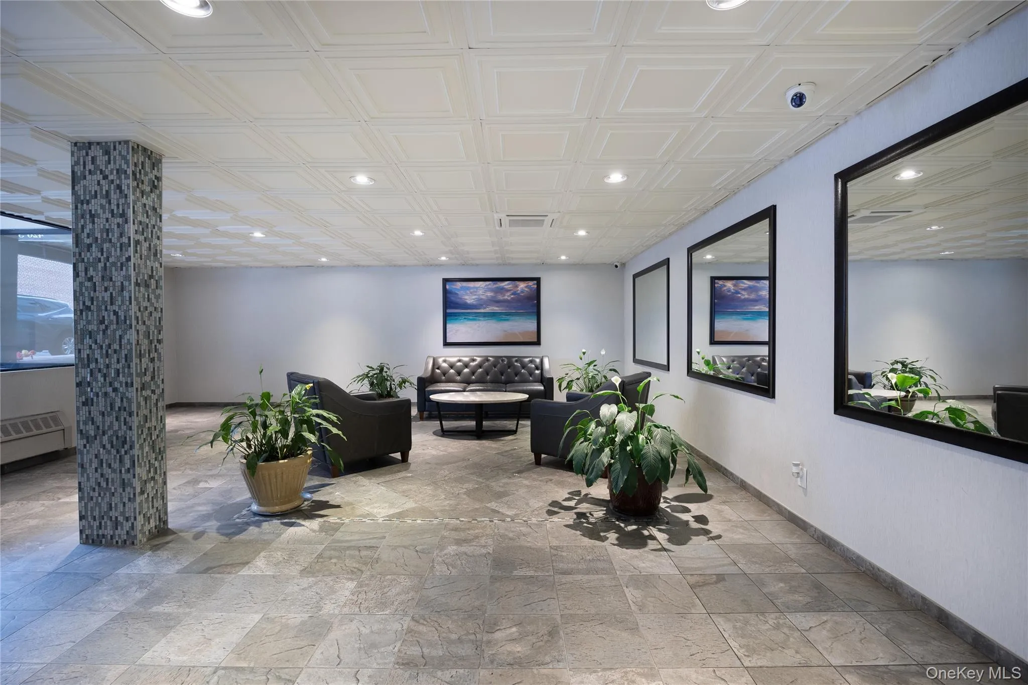 Inviting Lobby Inviting Lobby