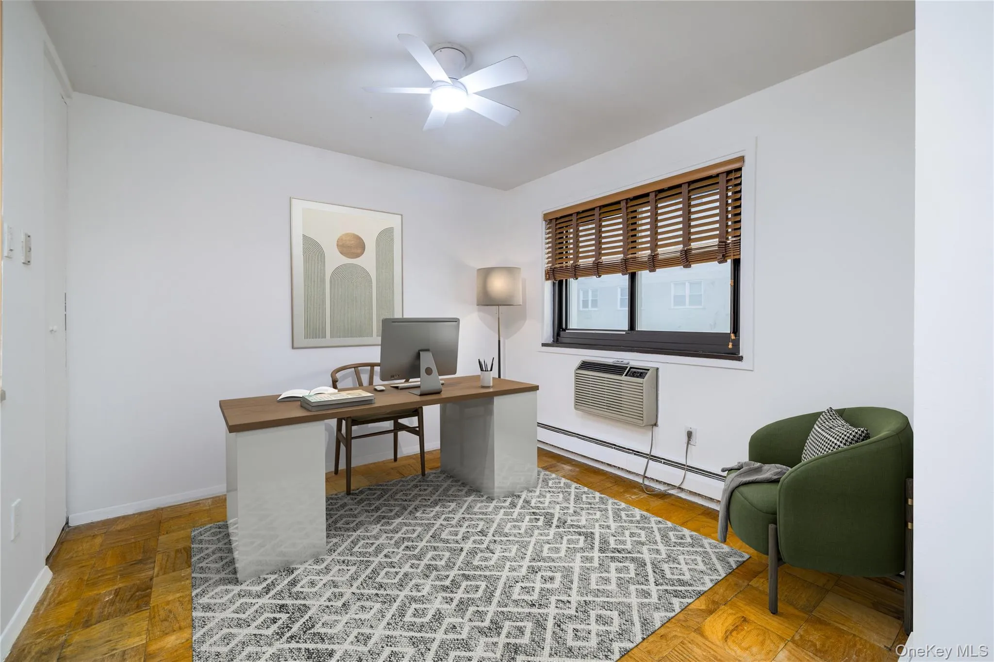 Virtually Staged office/2nd bedroom option Virtually Staged office/2nd bedroom option