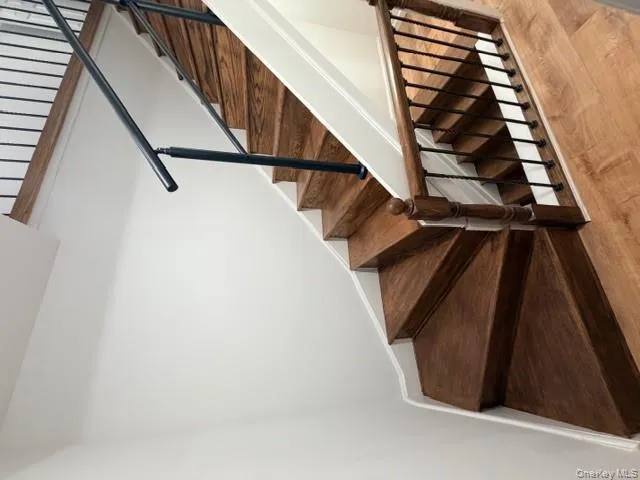 Stairs to additional rooms Stairs to additional rooms