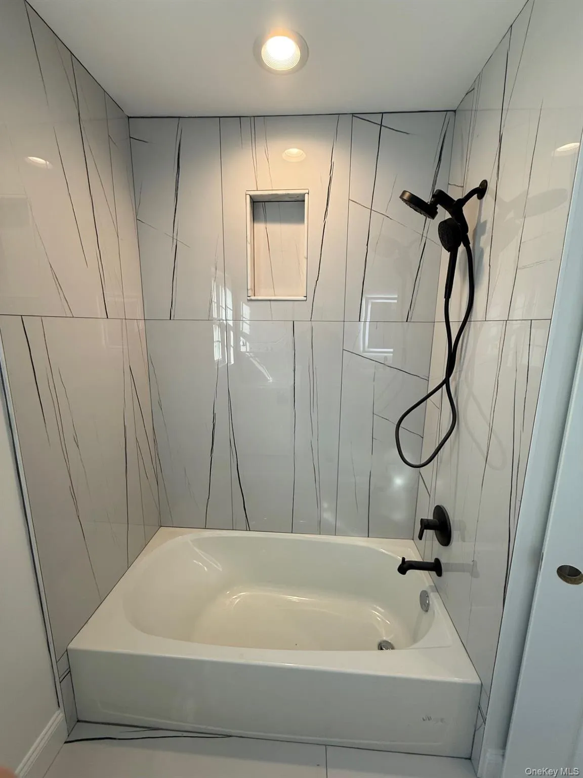 7 Hoover Avenue, Smithtown, NY, 2 Bedrooms Bedrooms, 4 Rooms Rooms,1 BathroomBathrooms,Residential Lease,For Rent,Hoover,0,947808 7 Hoover Avenue, Smithtown, NY, 2 Bedrooms Bedrooms, 4 Rooms Rooms,1 BathroomBathrooms,Residential Lease,For Rent,Hoover,0,947808