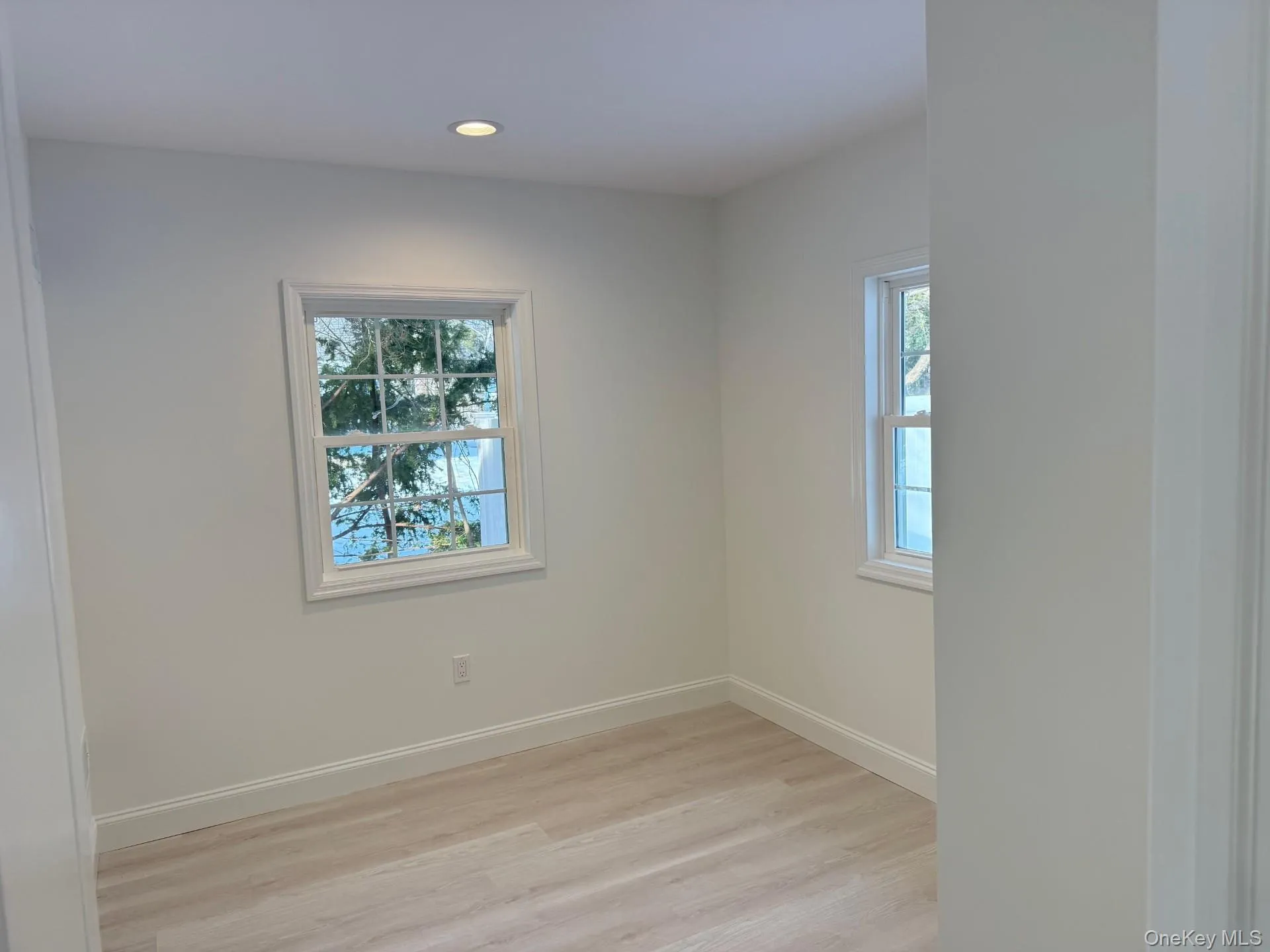 7 Hoover Avenue, Smithtown, NY, 2 Bedrooms Bedrooms, 4 Rooms Rooms,1 BathroomBathrooms,Residential Lease,For Rent,Hoover,0,947808 7 Hoover Avenue, Smithtown, NY, 2 Bedrooms Bedrooms, 4 Rooms Rooms,1 BathroomBathrooms,Residential Lease,For Rent,Hoover,0,947808