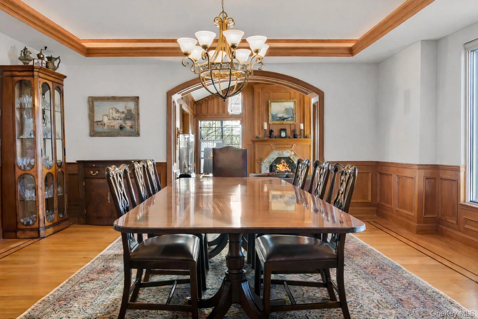 Grand formal dining room Grand formal dining room