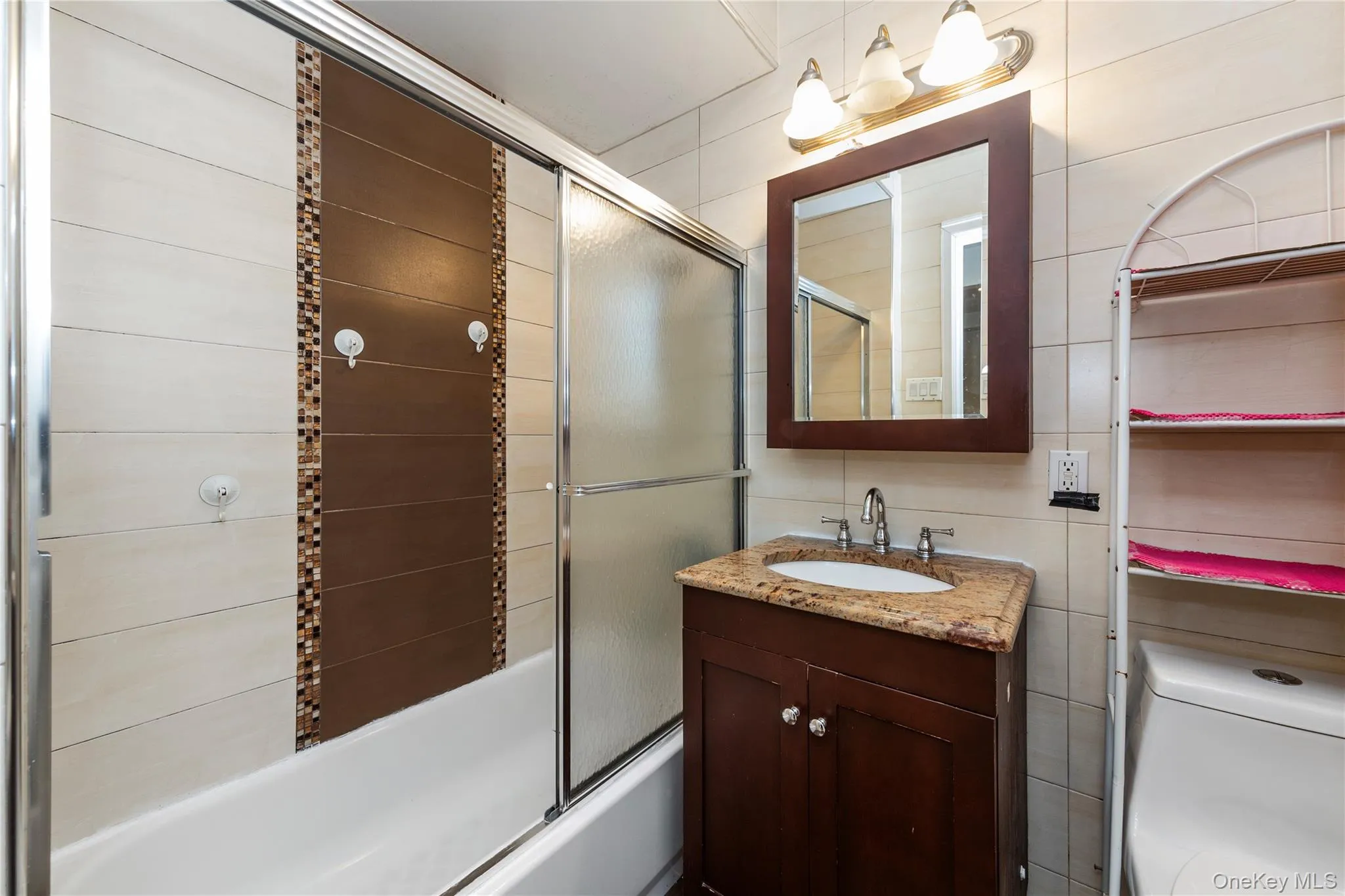 10716 37th Avenue, New York, NY, 2 Bedrooms Bedrooms, 5 Rooms Rooms,1 BathroomBathrooms,Residential,For Rent,37th,0,947938 10716 37th Avenue, New York, NY, 2 Bedrooms Bedrooms, 5 Rooms Rooms,1 BathroomBathrooms,Residential,For Rent,37th,0,947938