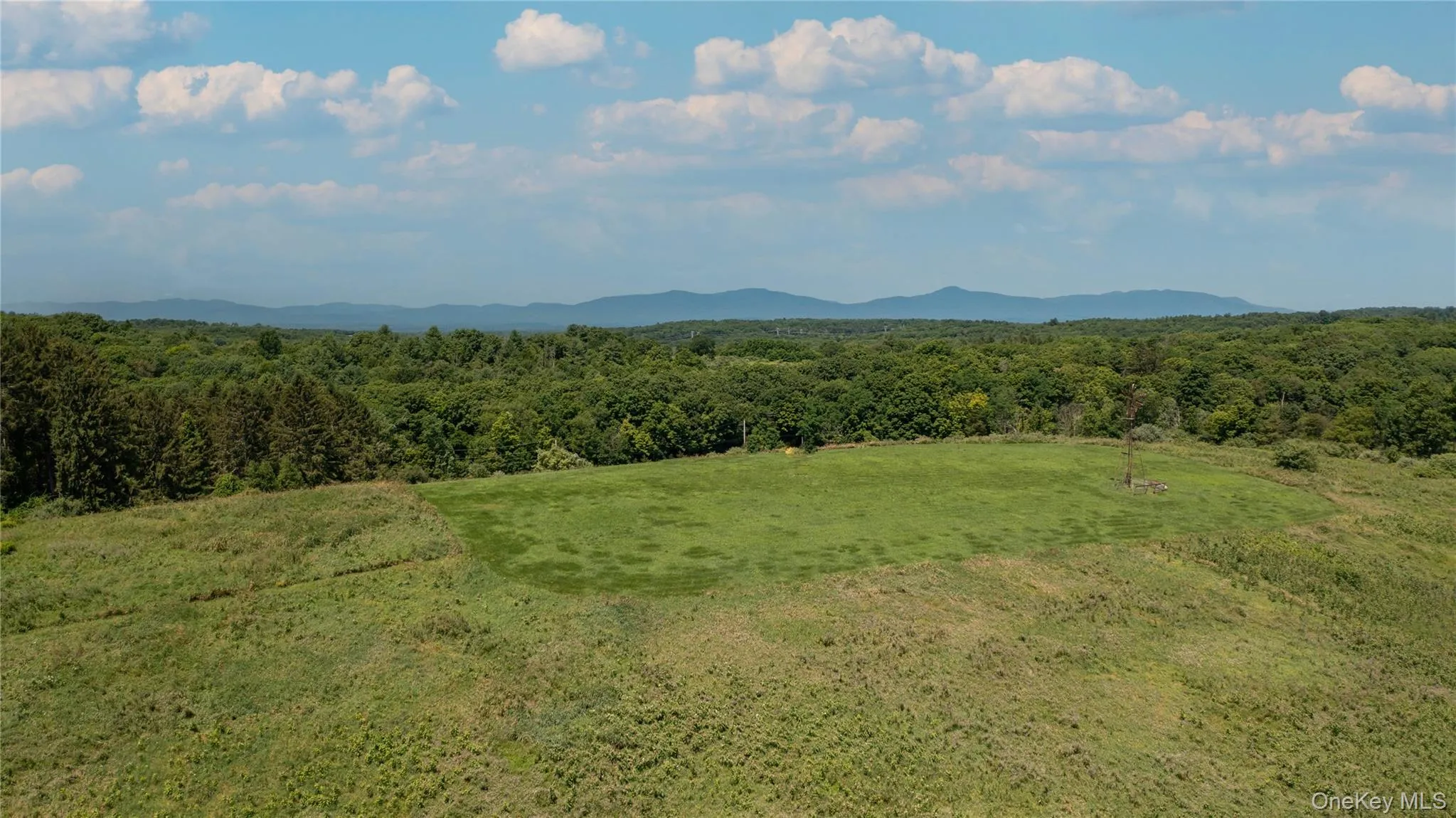 Site the future residence to take in the amazing views! Site the future residence to take in the amazing views!