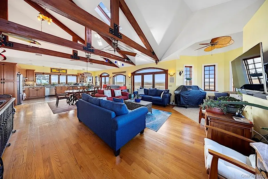 7 Widgeon Way, Southampton, NY, 5 Bedrooms Bedrooms, 10 Rooms Rooms,3 BathroomsBathrooms,Residential Lease,For Rent,Widgeon,0,947950 7 Widgeon Way, Southampton, NY, 5 Bedrooms Bedrooms, 10 Rooms Rooms,3 BathroomsBathrooms,Residential Lease,For Rent,Widgeon,0,947950