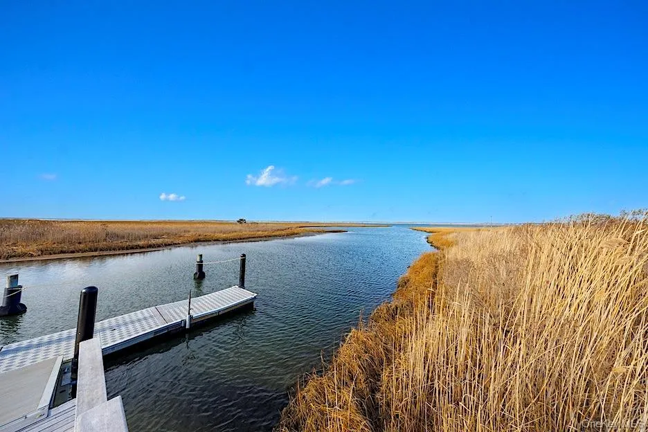 7 Widgeon Way, Southampton, NY, 5 Bedrooms Bedrooms, 10 Rooms Rooms,3 BathroomsBathrooms,Residential Lease,For Rent,Widgeon,0,947950 7 Widgeon Way, Southampton, NY, 5 Bedrooms Bedrooms, 10 Rooms Rooms,3 BathroomsBathrooms,Residential Lease,For Rent,Widgeon,0,947950