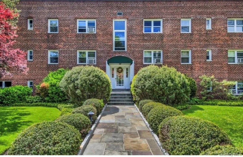 450 Pelham Road, New Rochelle, NY, 2 Bedrooms Bedrooms, 4 Rooms Rooms,1 BathroomBathrooms,Residential,For Rent,Pelham,0,947991 450 Pelham Road, New Rochelle, NY, 2 Bedrooms Bedrooms, 4 Rooms Rooms,1 BathroomBathrooms,Residential,For Rent,Pelham,0,947991