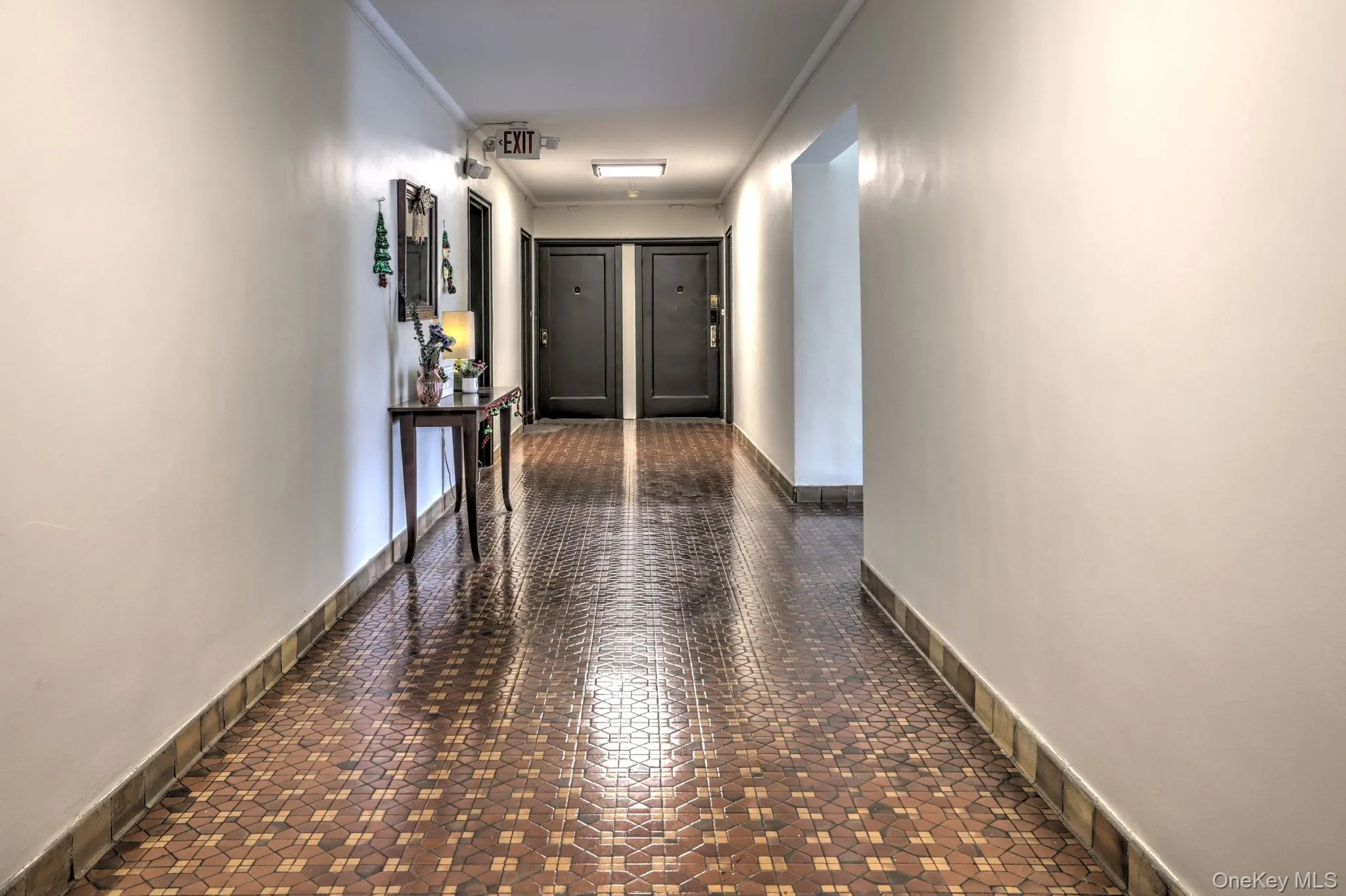 Hallway with baseboards Hallway with baseboards