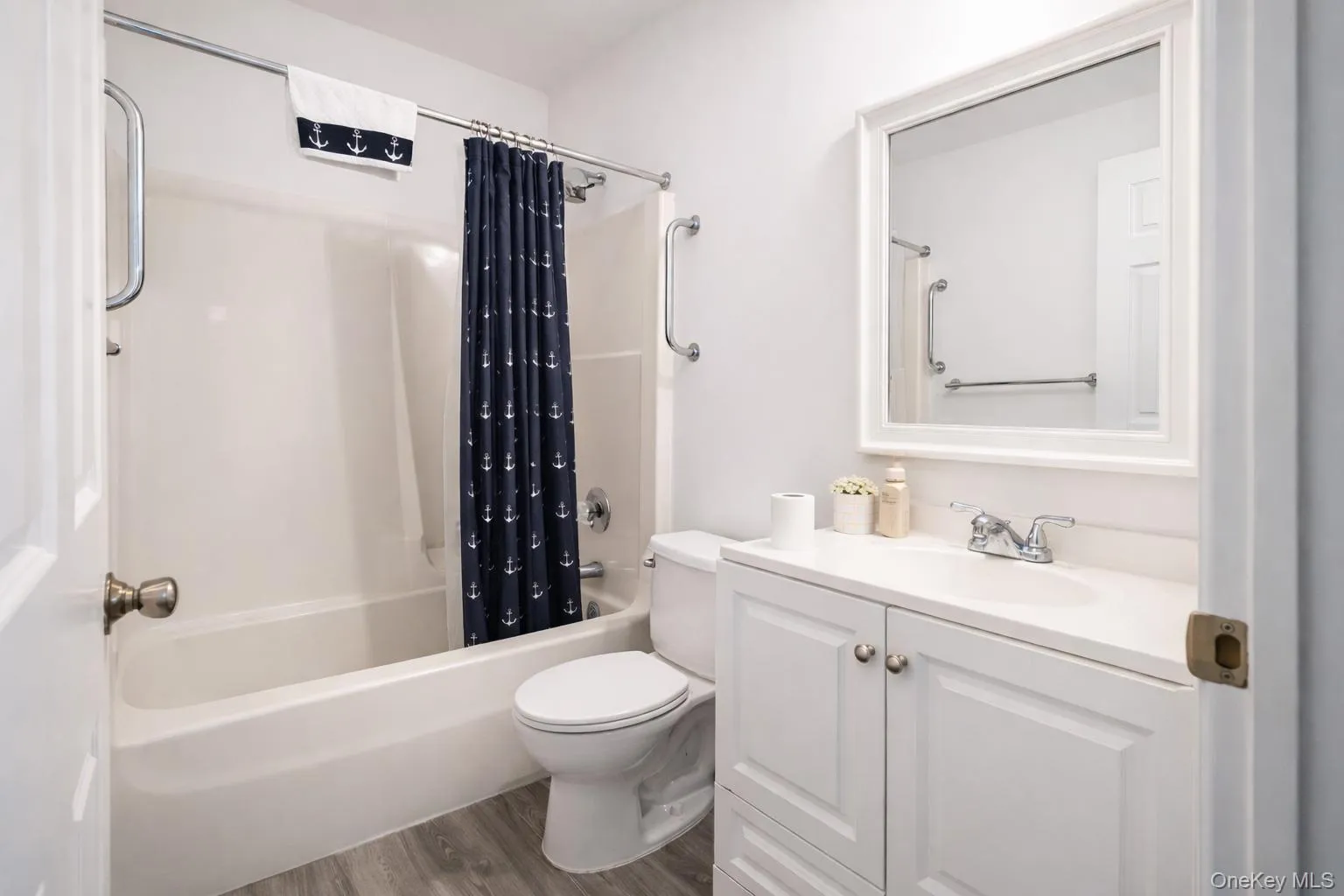 145 Theodore Drive, Brookhaven, NY, 2 Bedrooms Bedrooms, 5 Rooms Rooms,2 BathroomsBathrooms,Residential Lease,For Rent,Theodore,0,KEY948032 145 Theodore Drive, Brookhaven, NY, 2 Bedrooms Bedrooms, 5 Rooms Rooms,2 BathroomsBathrooms,Residential Lease,For Rent,Theodore,0,KEY948032