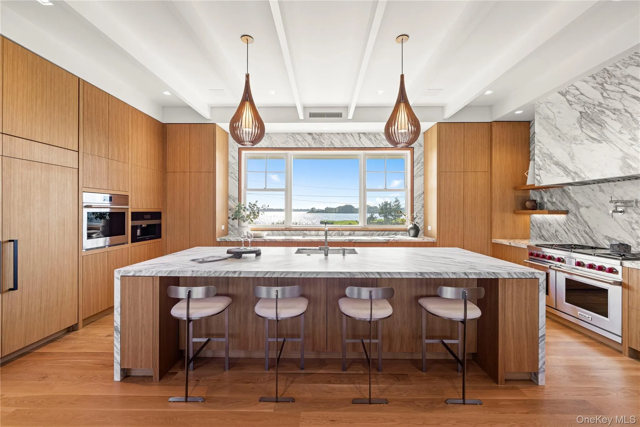 32 Quogo Neck Lane, Southampton, New York 11959