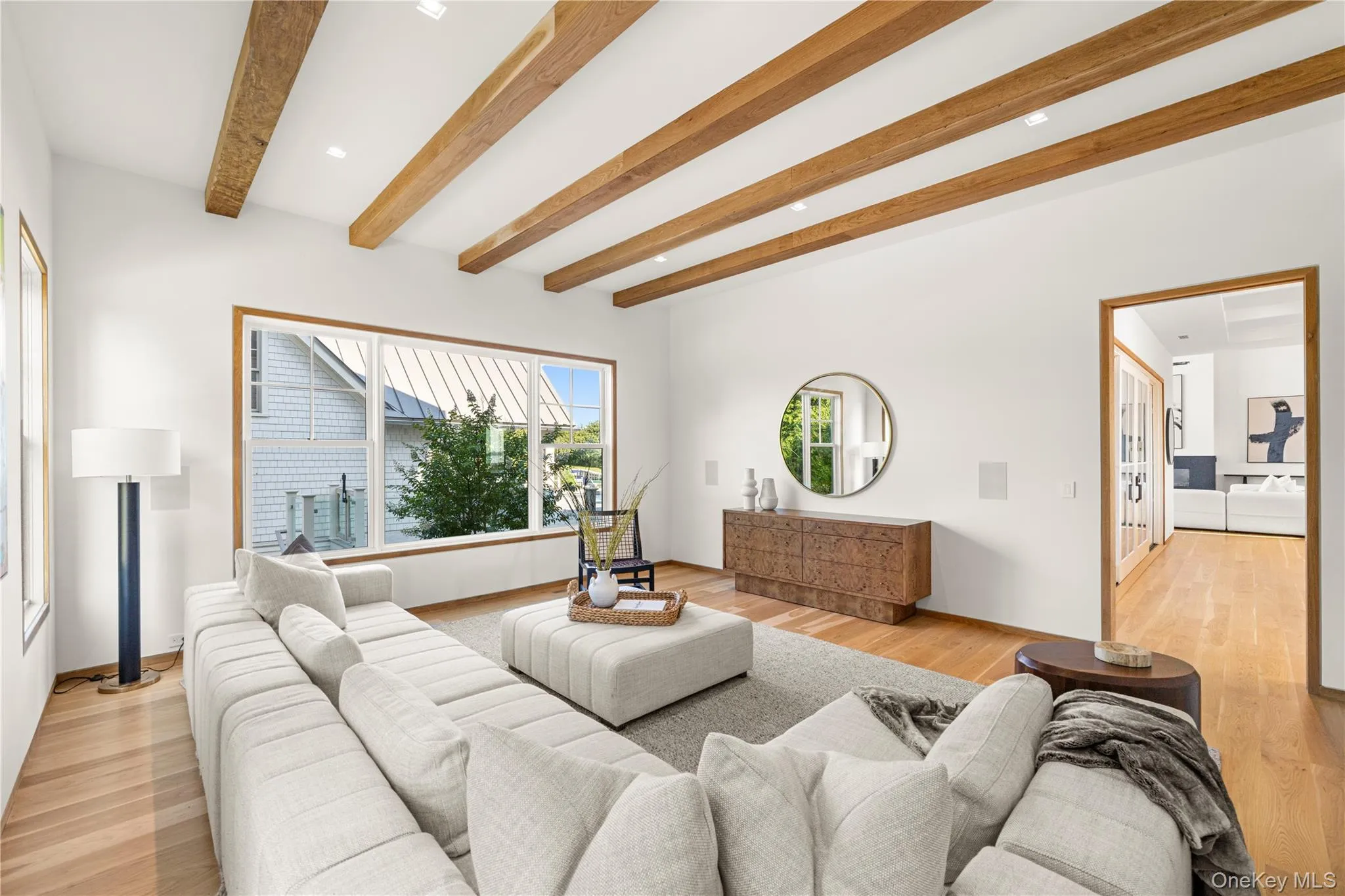 32 Quogo Neck Lane, Southampton, New York 11959