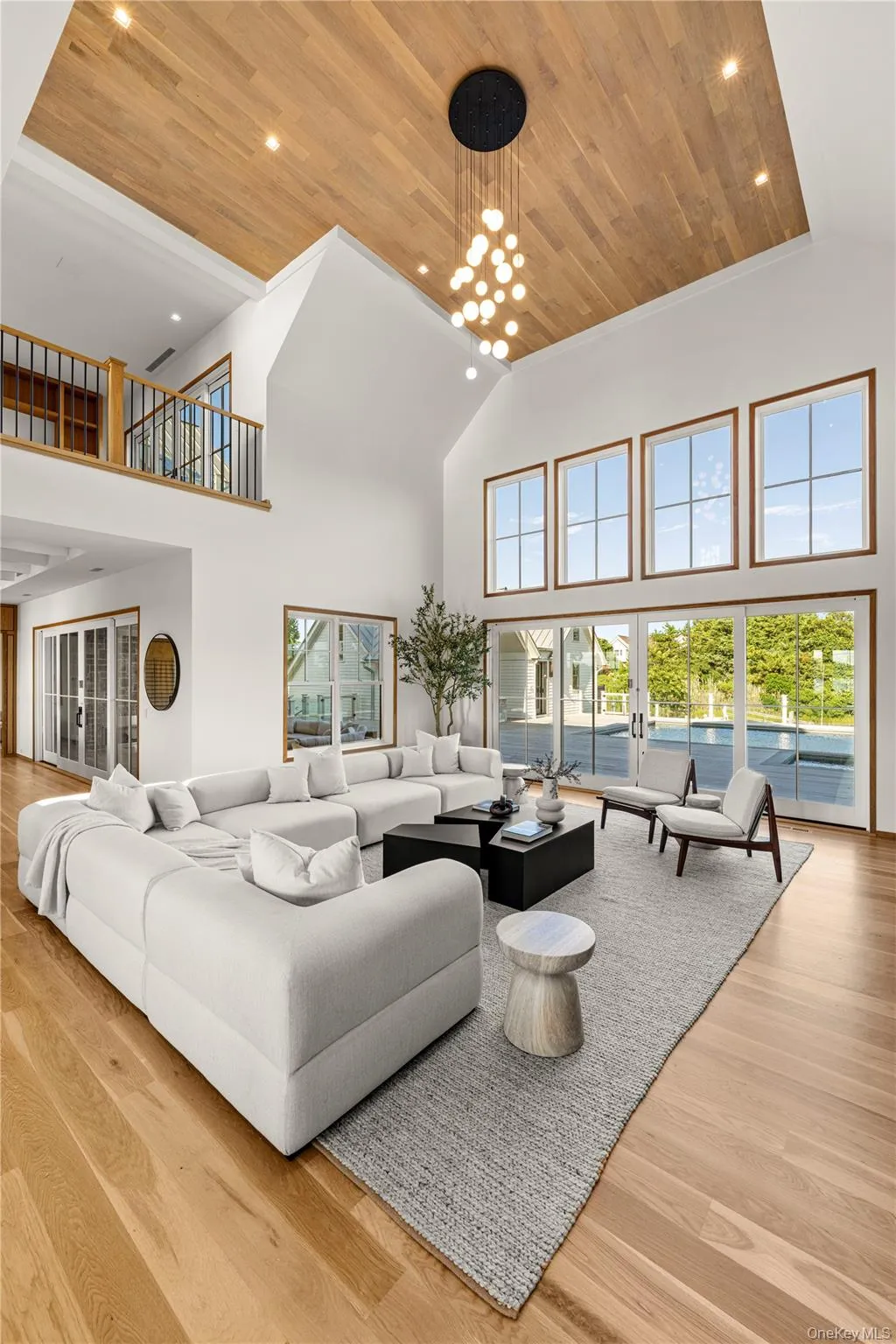 32 Quogo Neck Lane, Southampton, New York 11959