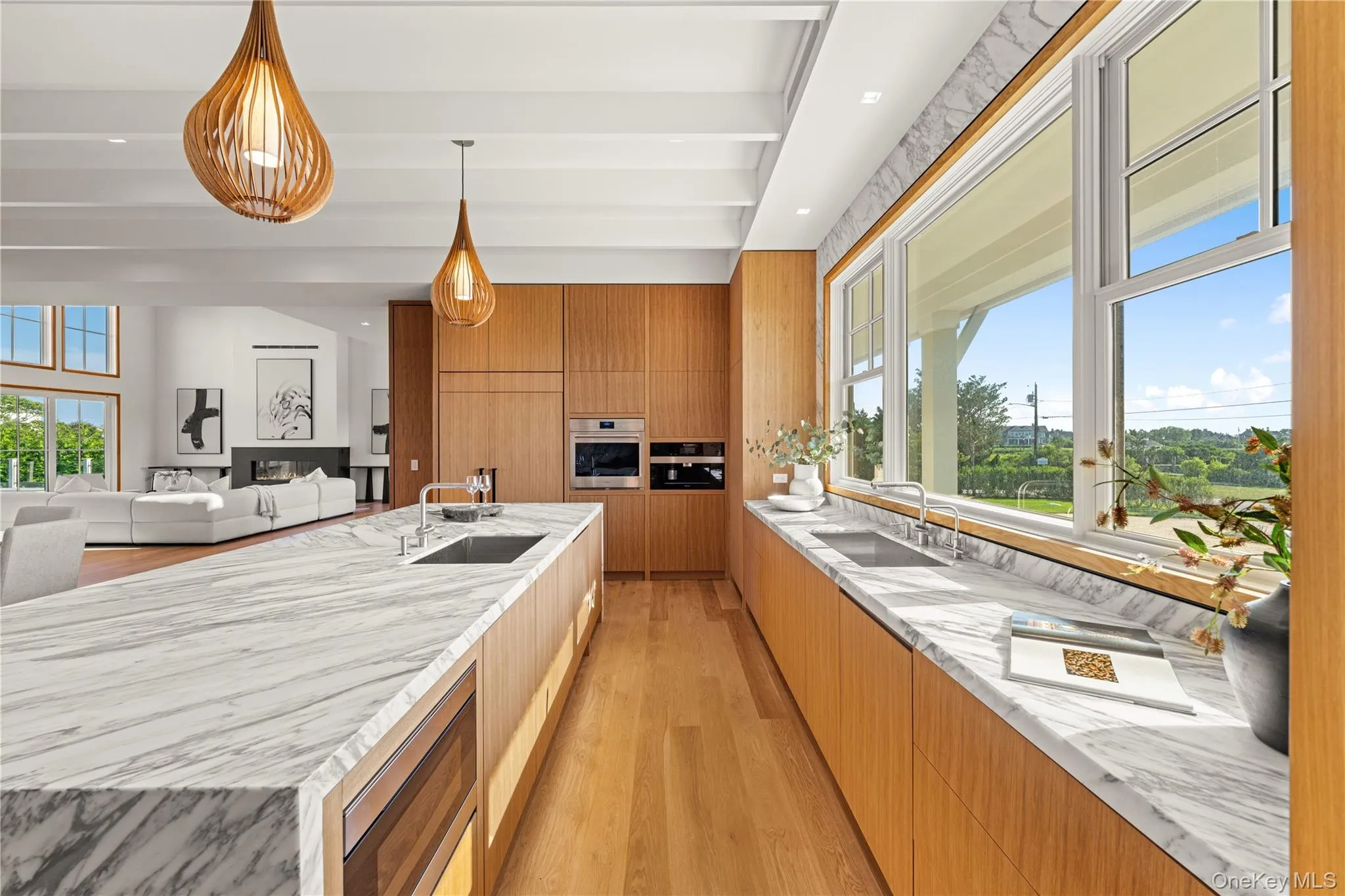 32 Quogo Neck Lane, Southampton, New York 11959