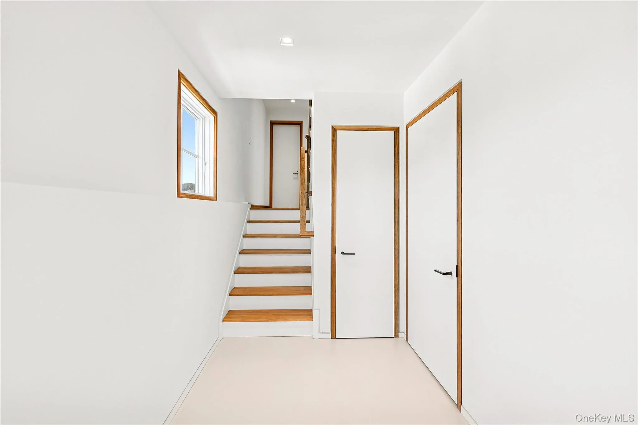32 Quogo Neck Lane, Southampton, New York 11959