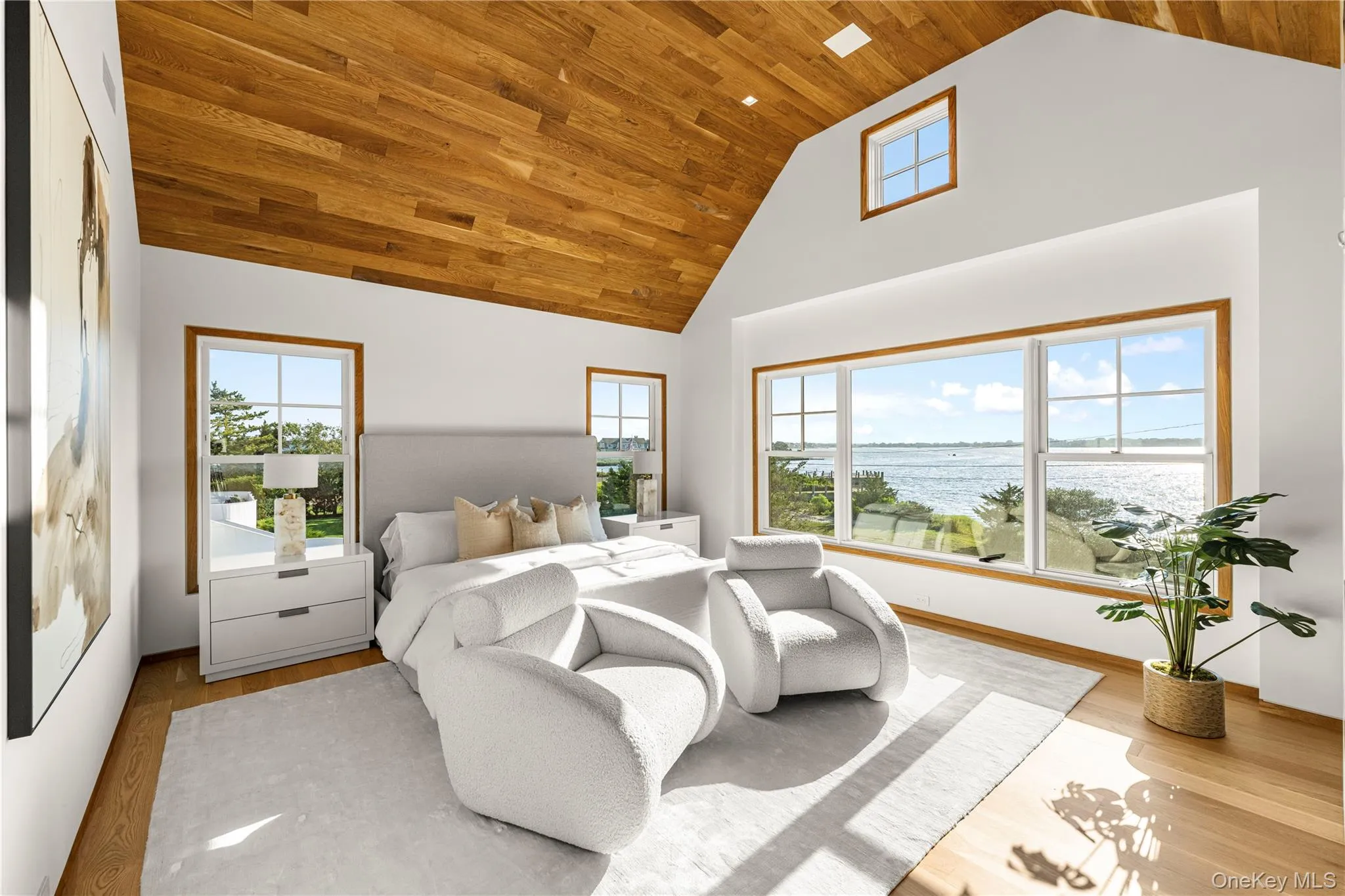 32 Quogo Neck Lane, Southampton, New York 11959