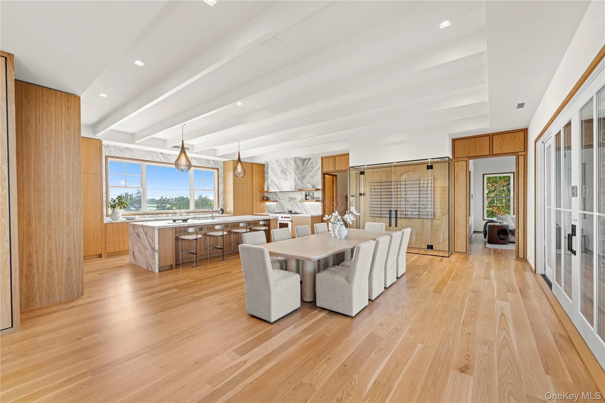 32 Quogo Neck Lane, Southampton, New York 11959