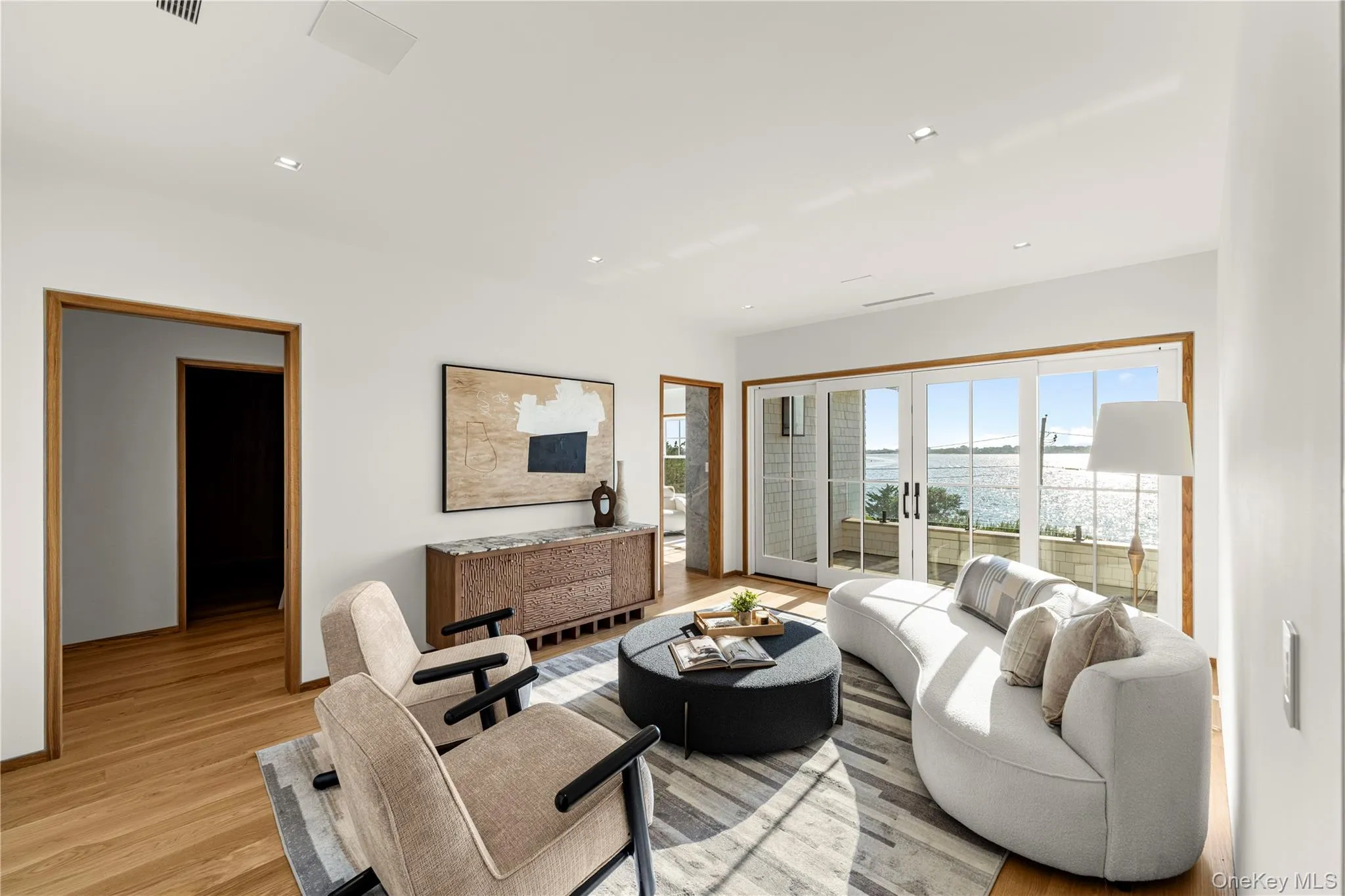 32 Quogo Neck Lane, Southampton, New York 11959