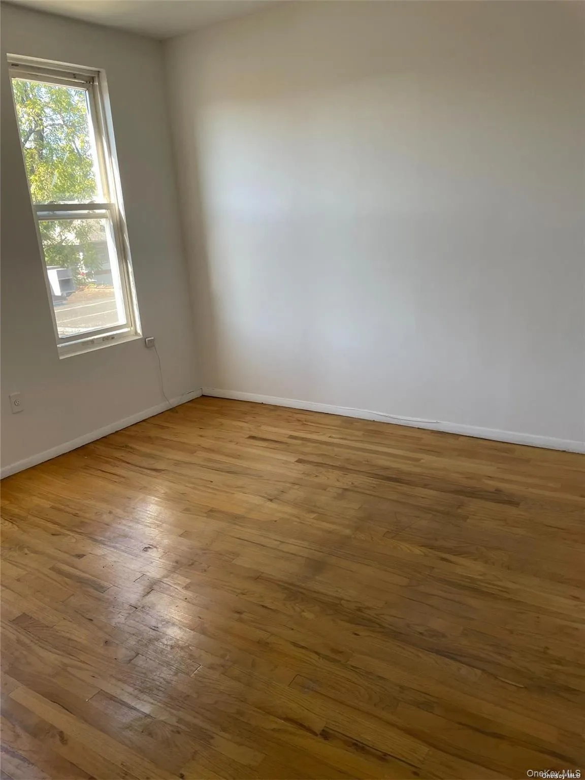 62 Middle Neck Road, North Hempstead, NY, 2 Bedrooms Bedrooms, 4 Rooms Rooms,1 BathroomBathrooms,Residential Lease,Idx,Middle Neck,0,948161 62 Middle Neck Road, North Hempstead, NY, 2 Bedrooms Bedrooms, 4 Rooms Rooms,1 BathroomBathrooms,Residential Lease,Idx,Middle Neck,0,948161