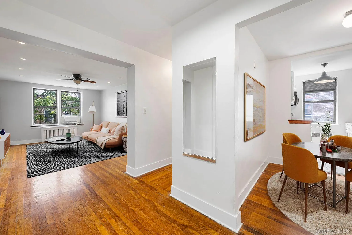 2420 Morris Avenue, New York, NY, 1 Bedroom Bedrooms, 3 Rooms Rooms,1 BathroomBathrooms,Residential,For Rent,Morris,0,948167 2420 Morris Avenue, New York, NY, 1 Bedroom Bedrooms, 3 Rooms Rooms,1 BathroomBathrooms,Residential,For Rent,Morris,0,948167