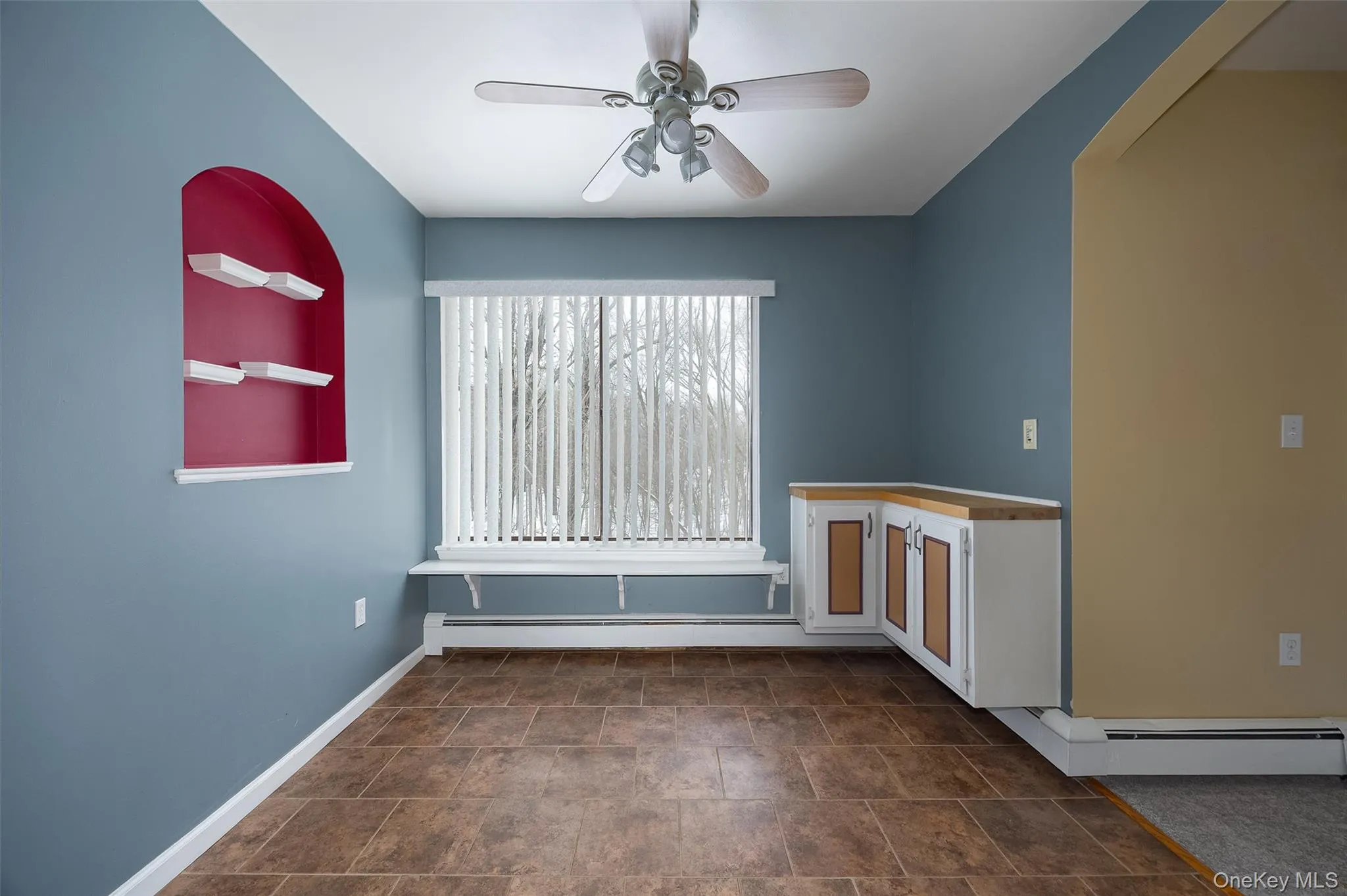 Eat in kitchen Eat in kitchen